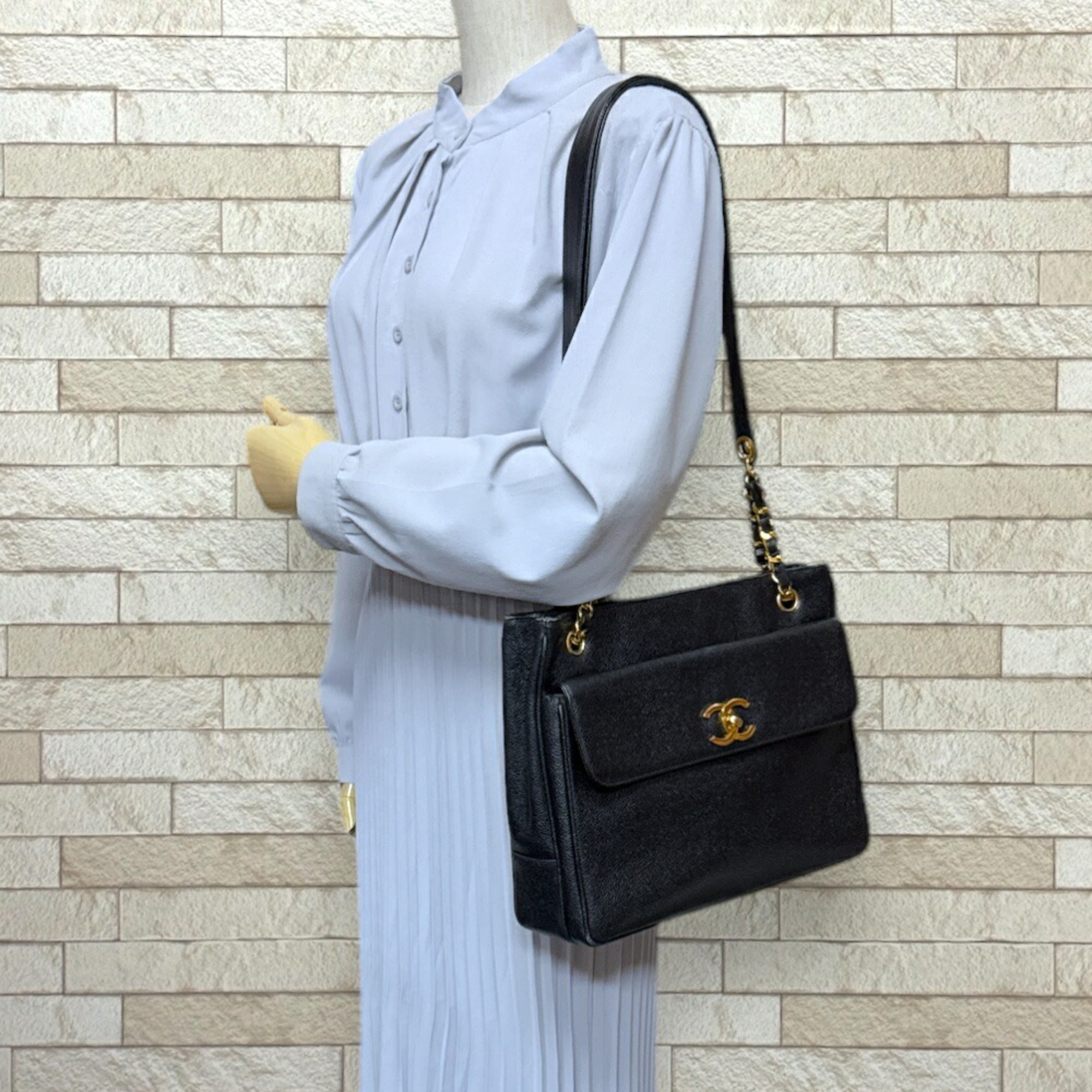 Chanel Black Grained Calfskin Tote Bag