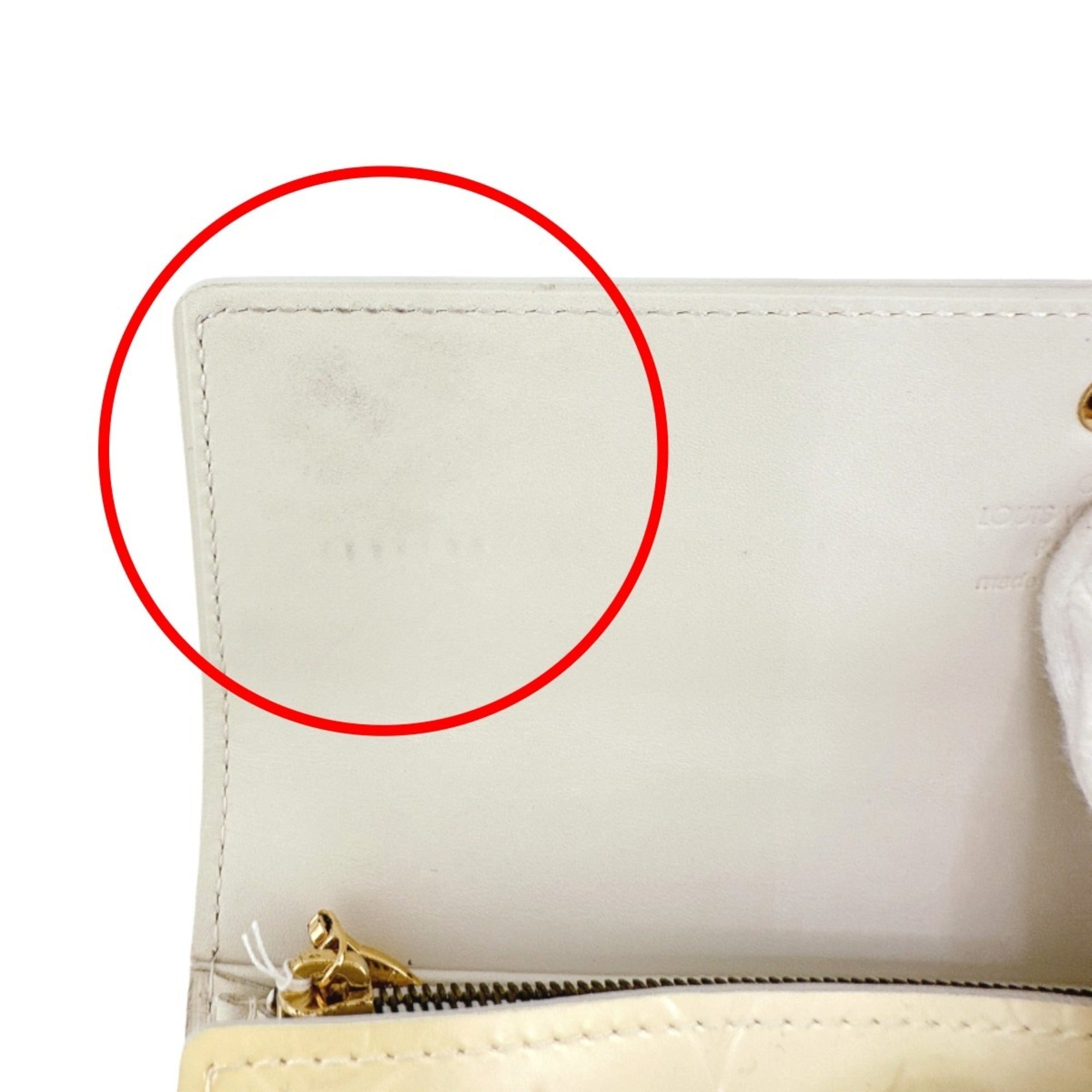 Louis Vuitton Cream White Monogram Vernis Long Wallet (Tri-Fold)