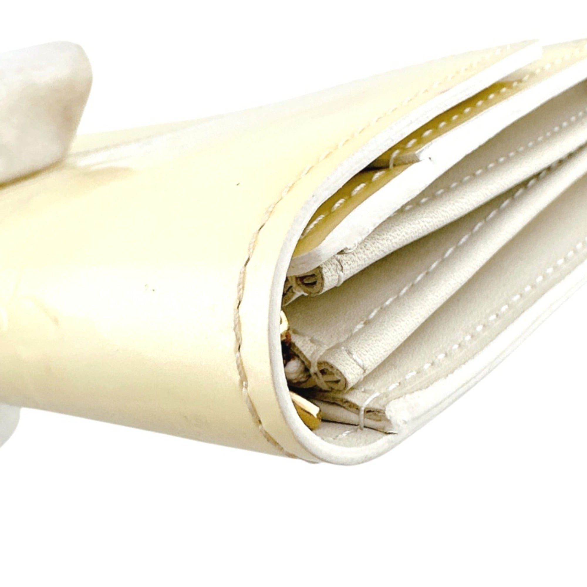 Louis Vuitton Cream White Monogram Vernis Long Wallet (Tri-Fold)