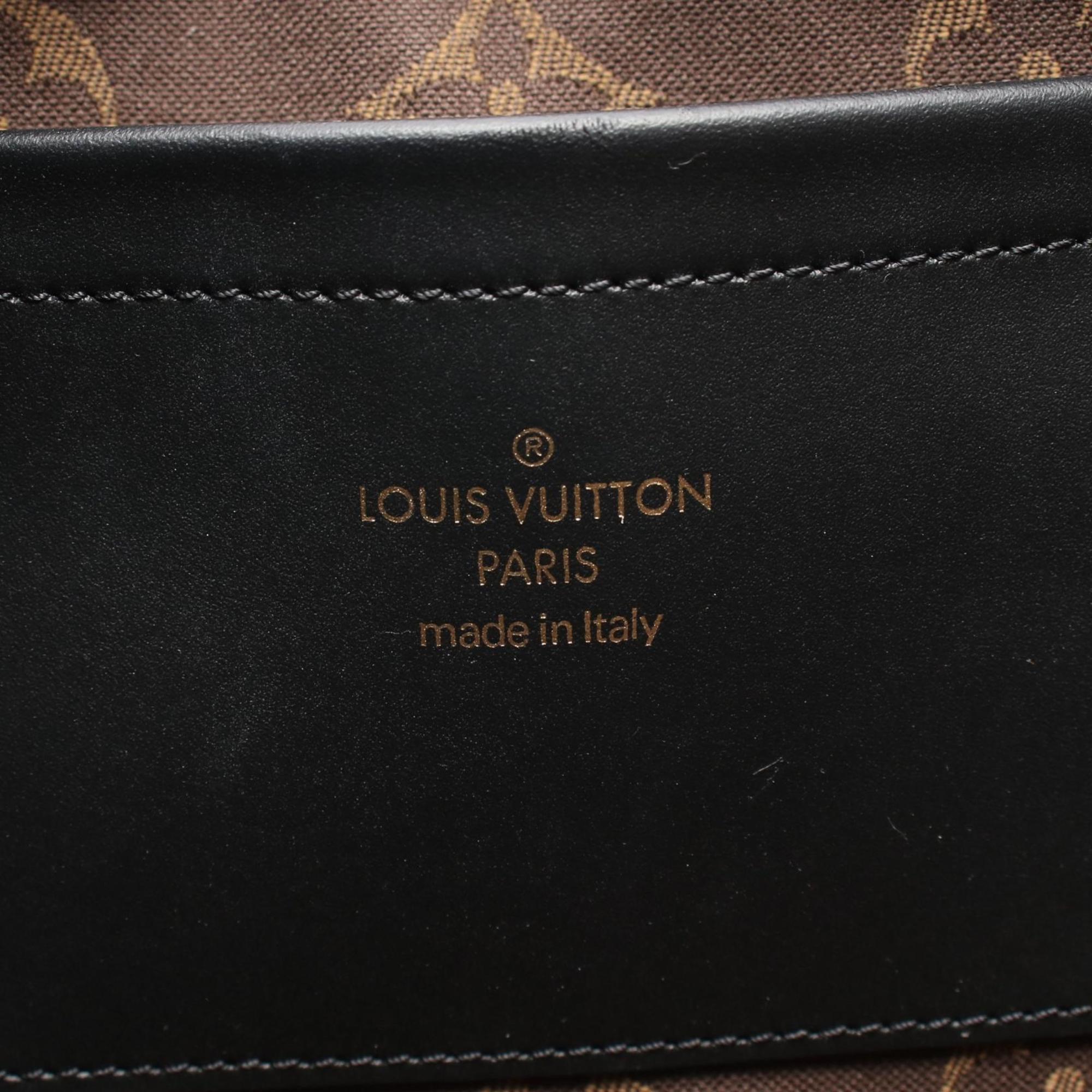 Louis Vuitton Black Leather Shoulder Bag
