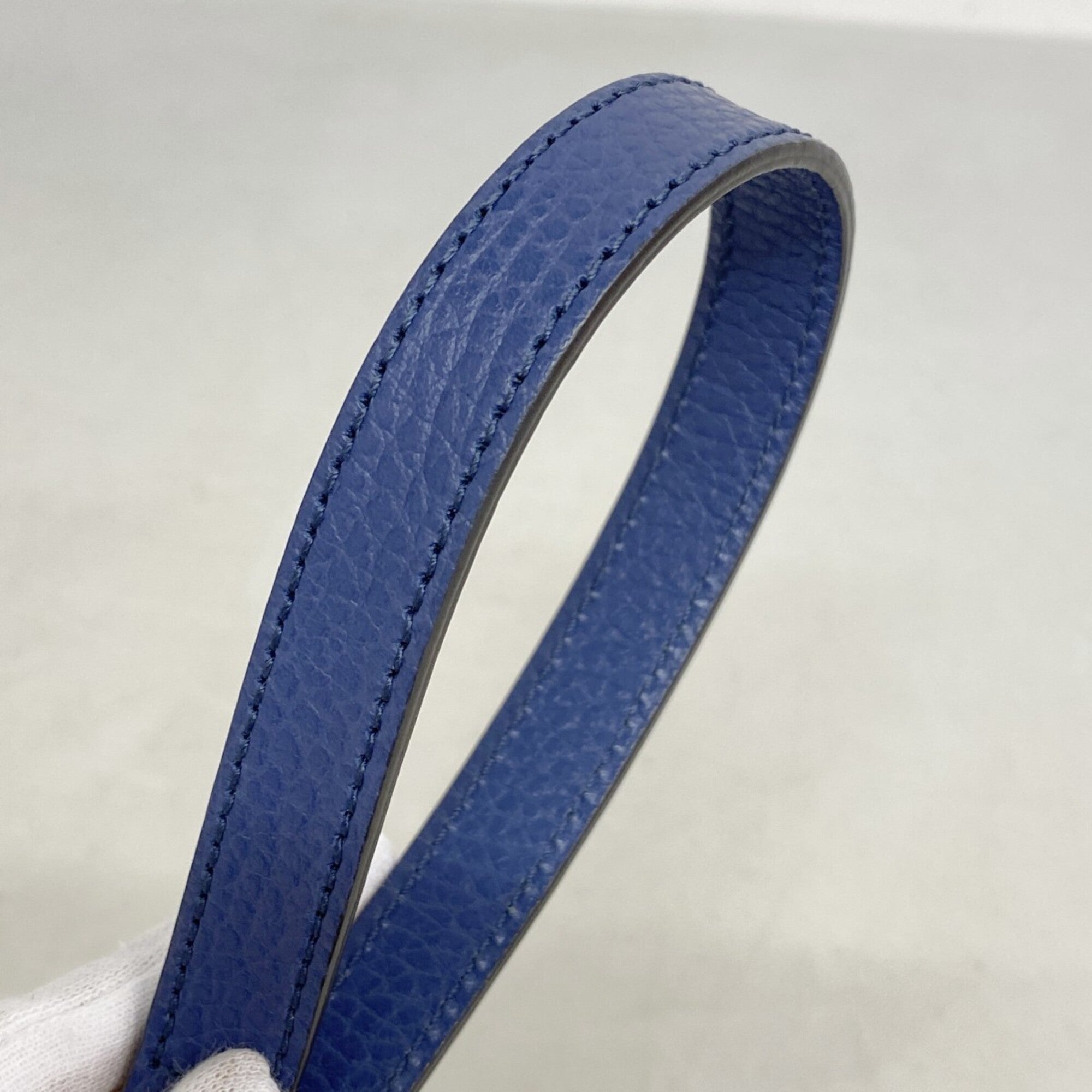 Gucci Blue Leather Chain/Shoulder Wallet (Pre-Owned)
