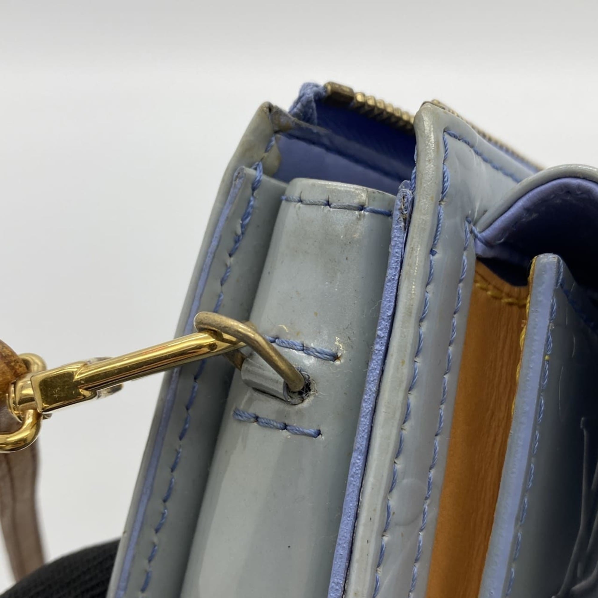 Louis Vuitton Blue Monogram Vernis Pochette Shoulder Bag