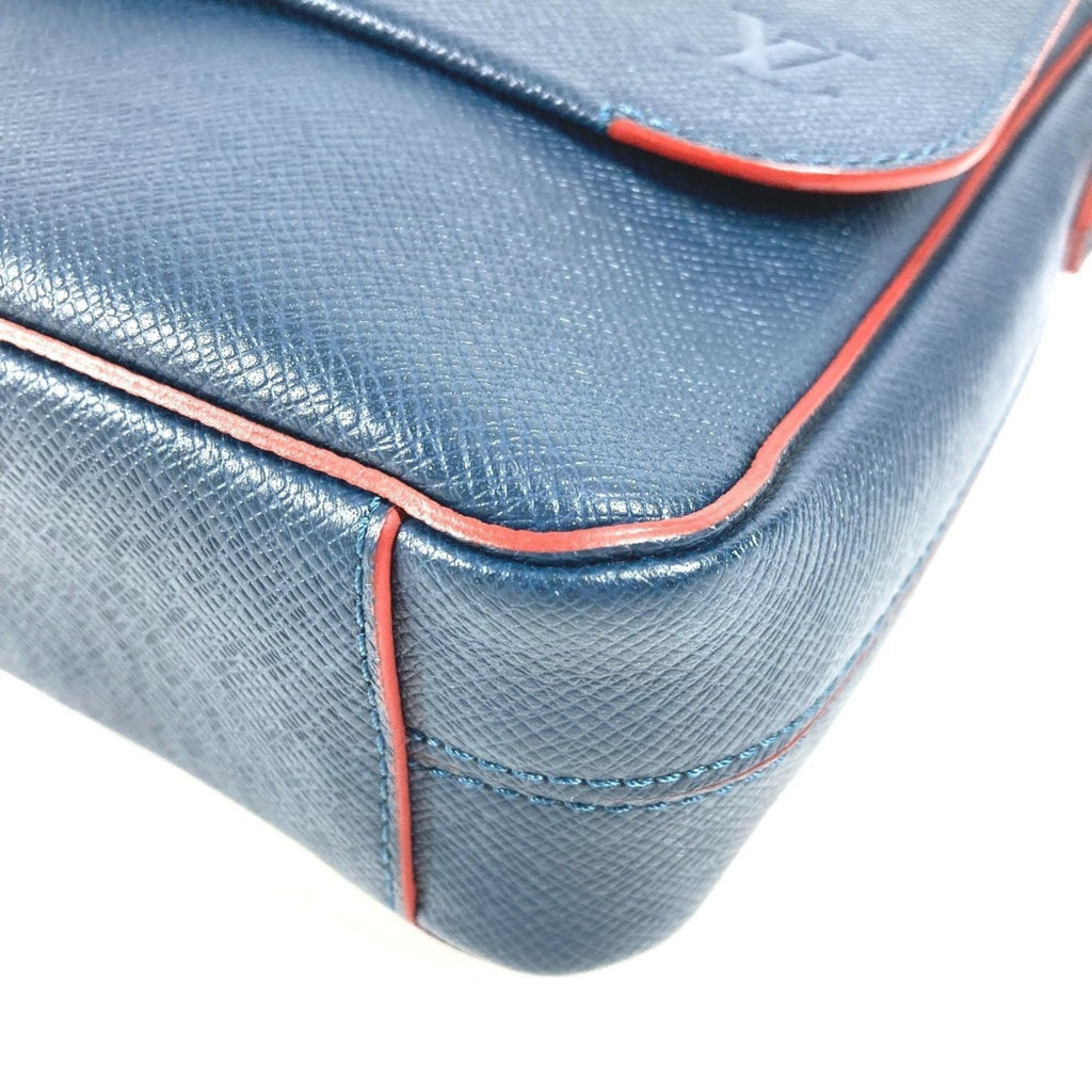 Louis Vuitton Navy Ocean Red Color Taiga Leather Messenger Bag Shoulder Bag