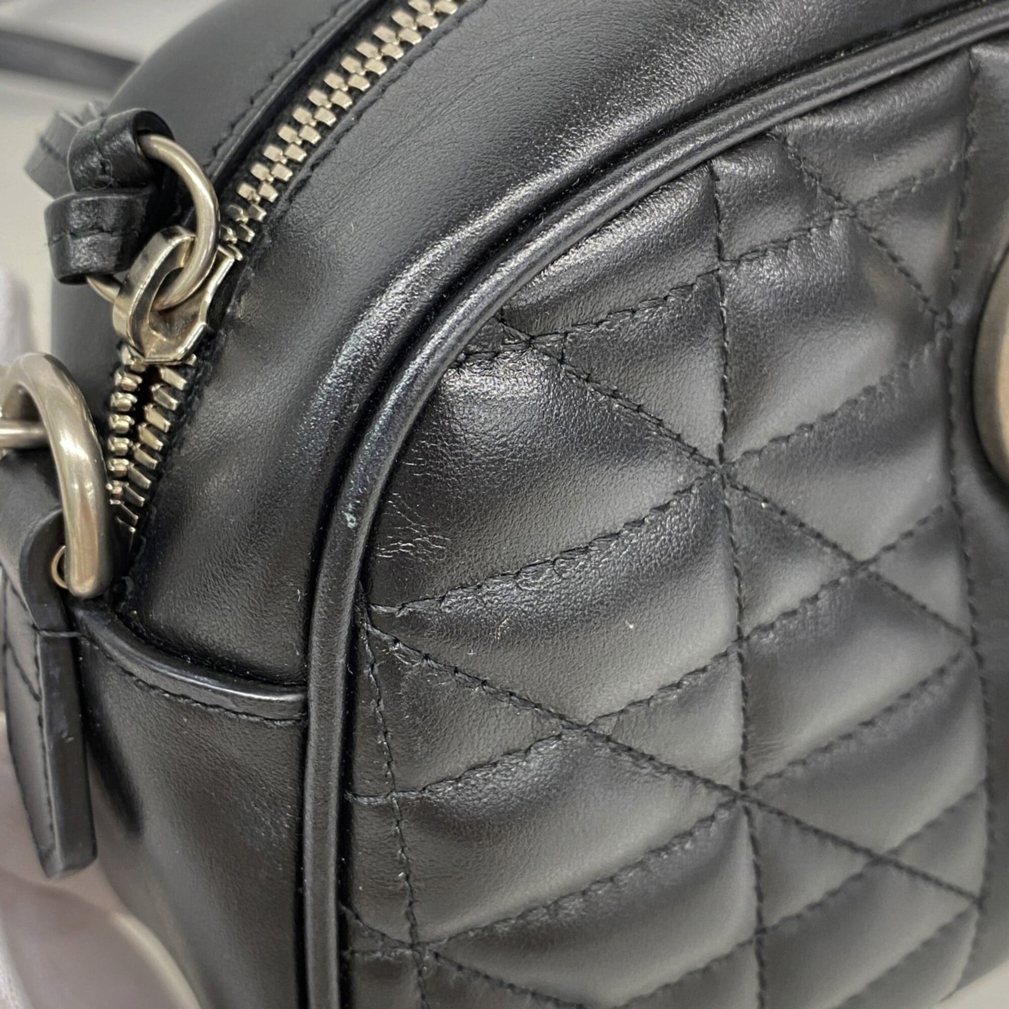 Gucci Black Leather Shoulder Bag (Pre-Owned)