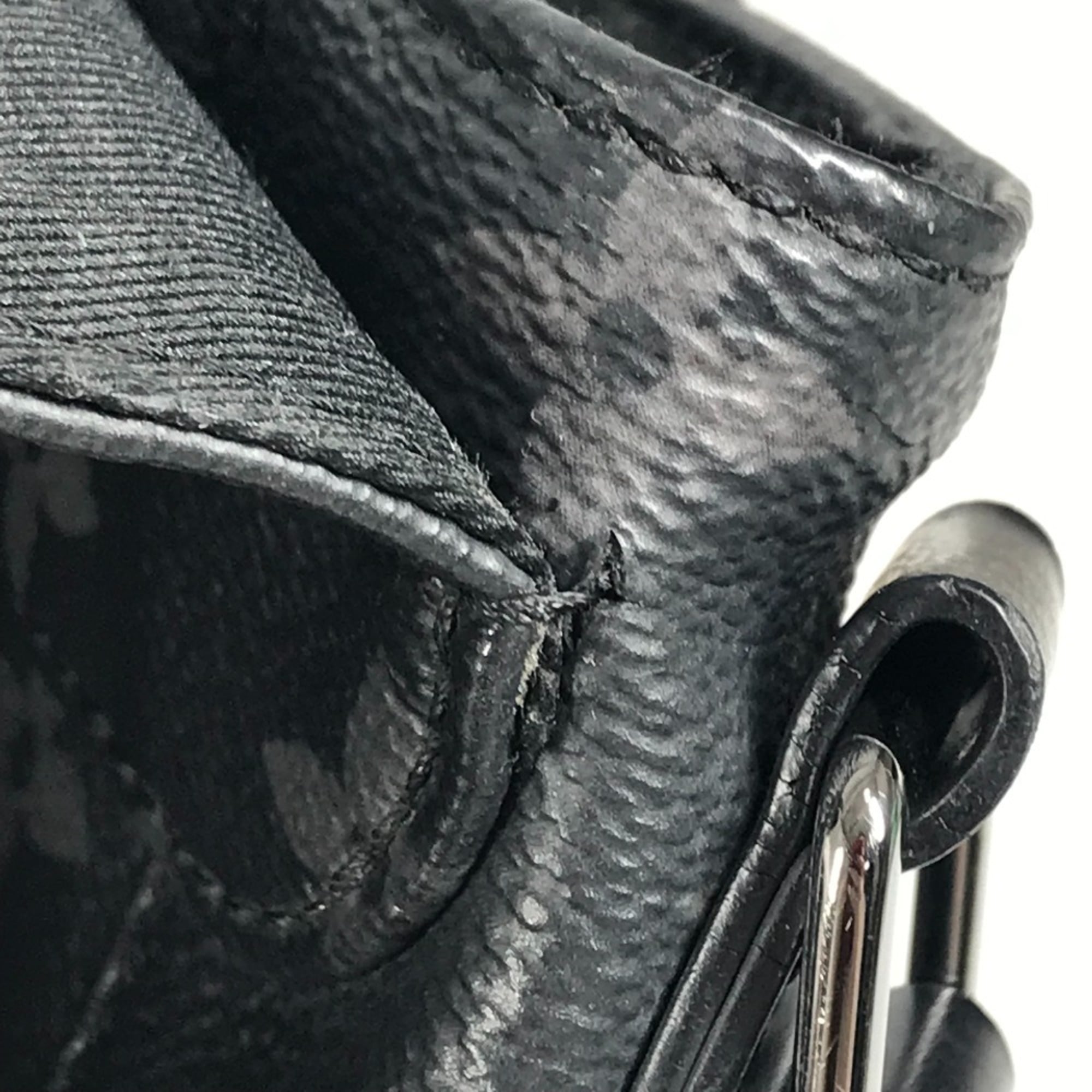 Louis Vuitton Black Monogram Eclipse Monogram Eclipse Messenger Bag Shoulder Bag