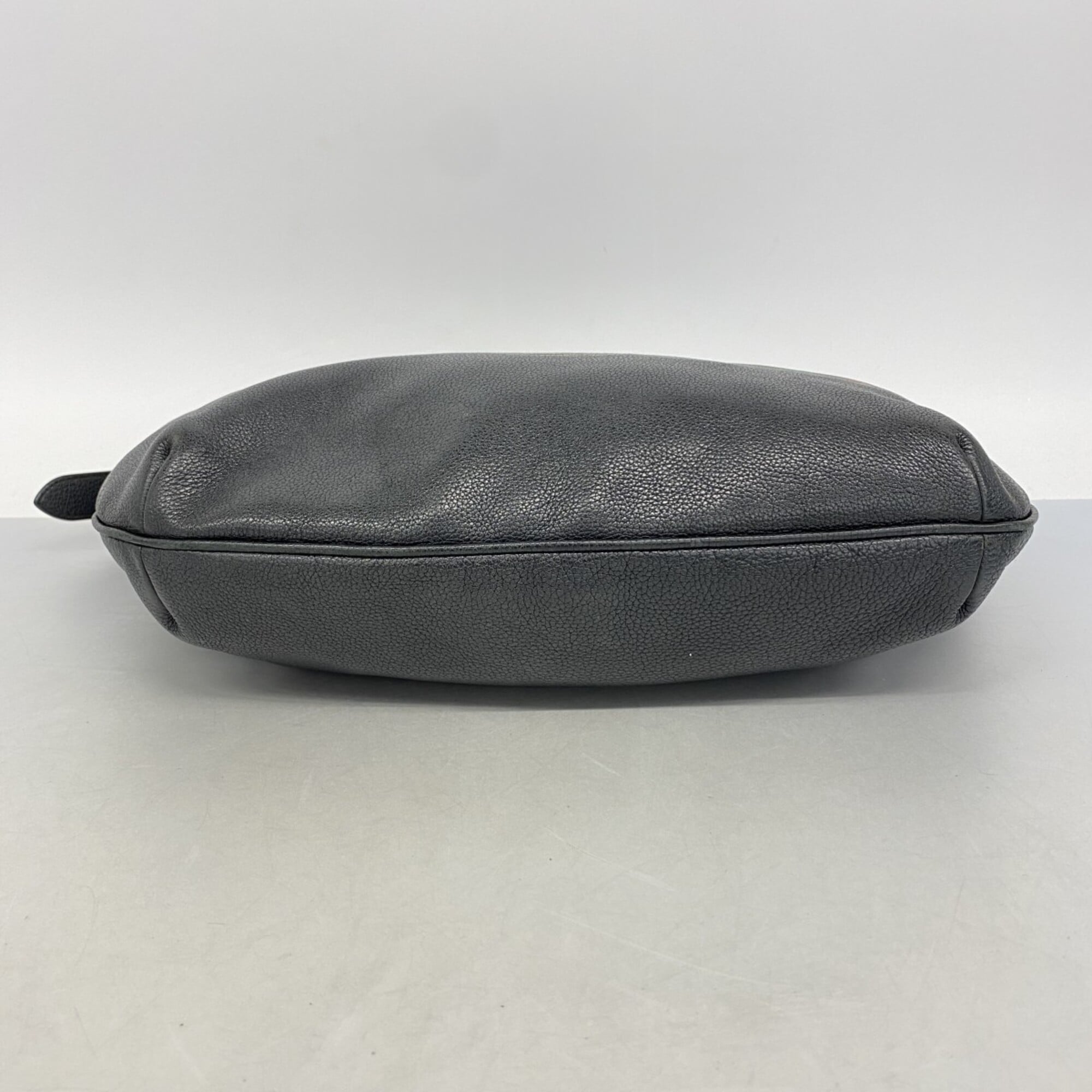 Gucci Black Leather Shoulder Bag (Pre-Owned)
