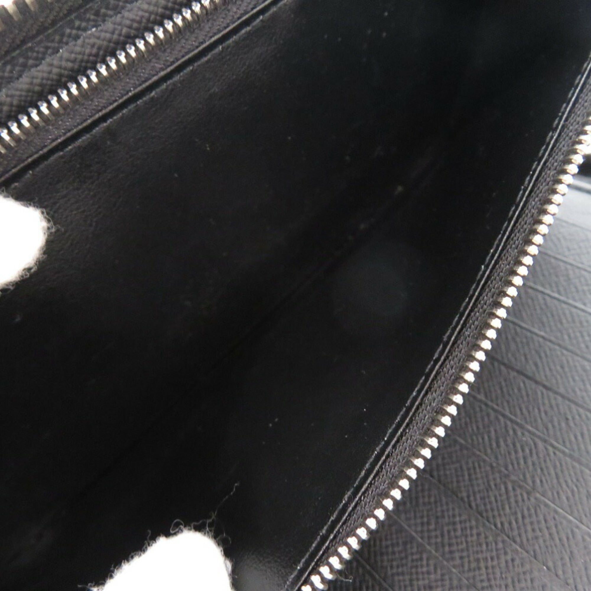 Louis Vuitton Black Noir Taiga Leather Coin Purse/Coin Case