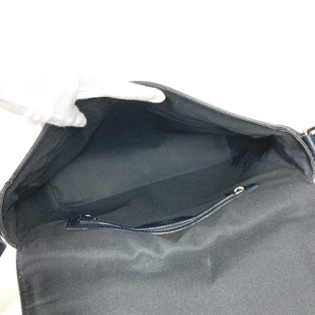 Louis Vuitton Boreal Galle Navy Taiga Leather Messenger Bag Shoulder Bag