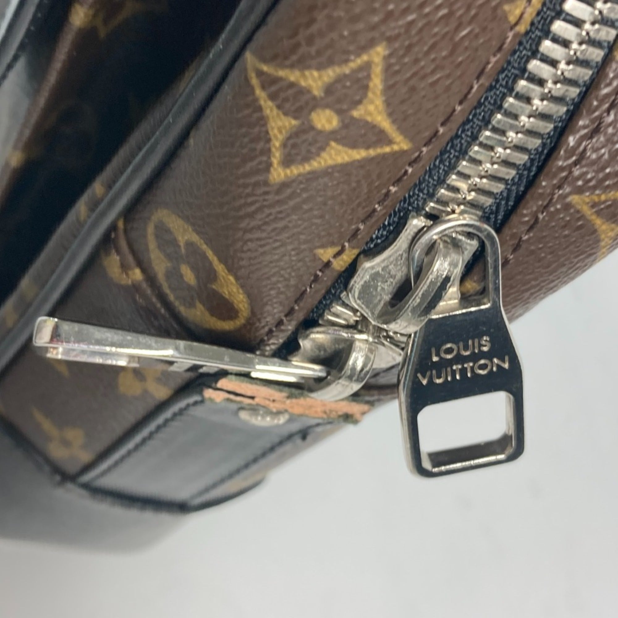 Louis Vuitton Black Brown Galle Monogram Leather Handbag