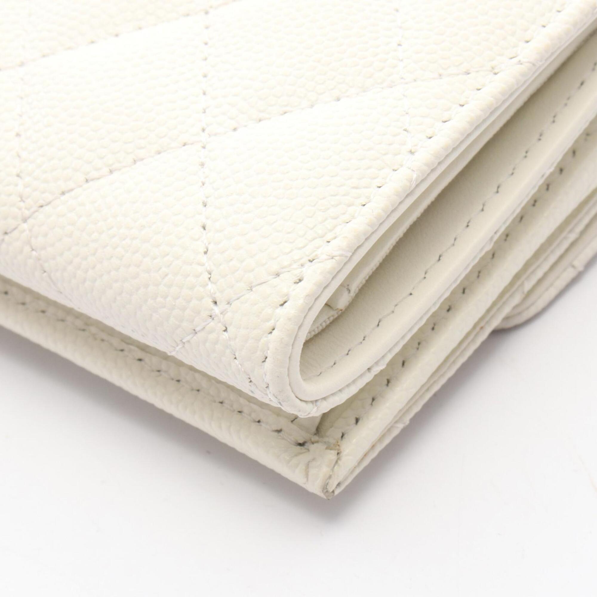 Chanel White Grained Calfskin Wallet (Tri-Fold)