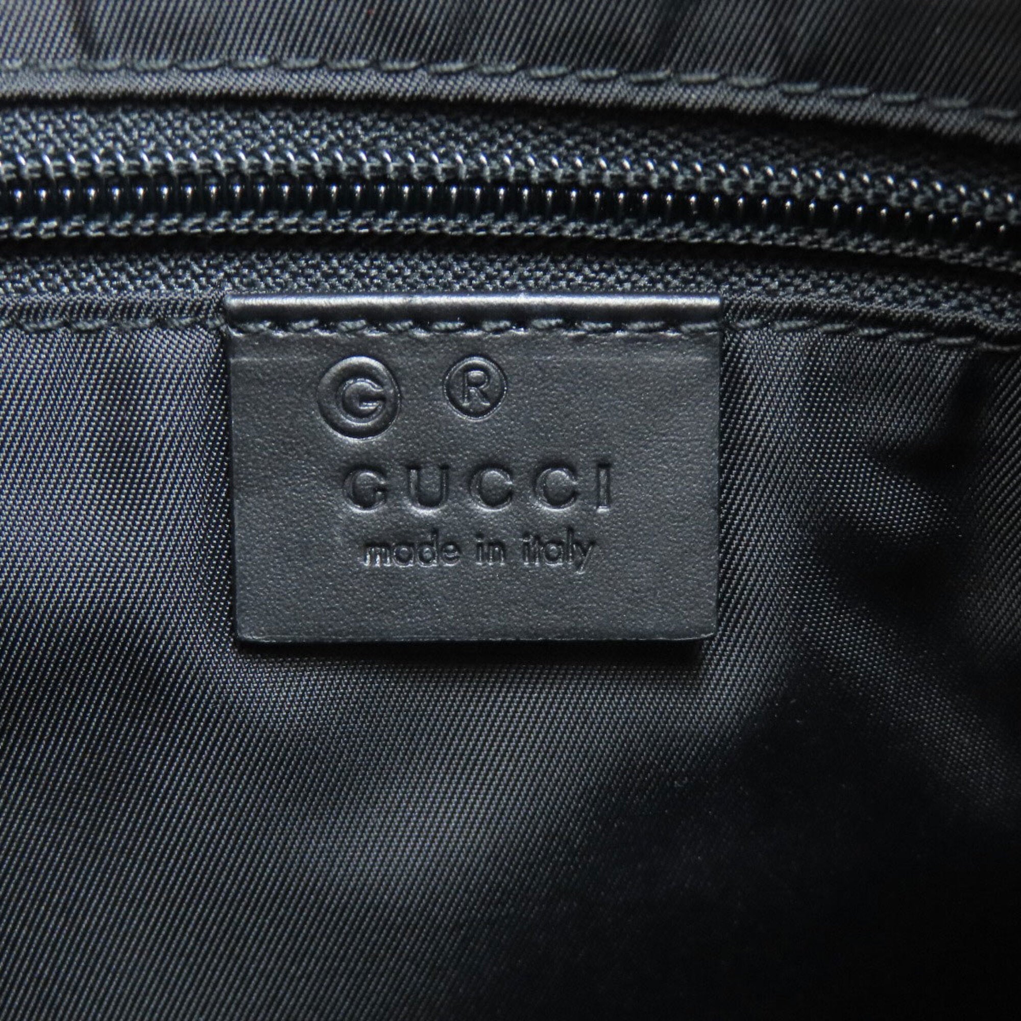 Gucci Black Nylon Canvas Shoulder Bag (Pre-Owned)