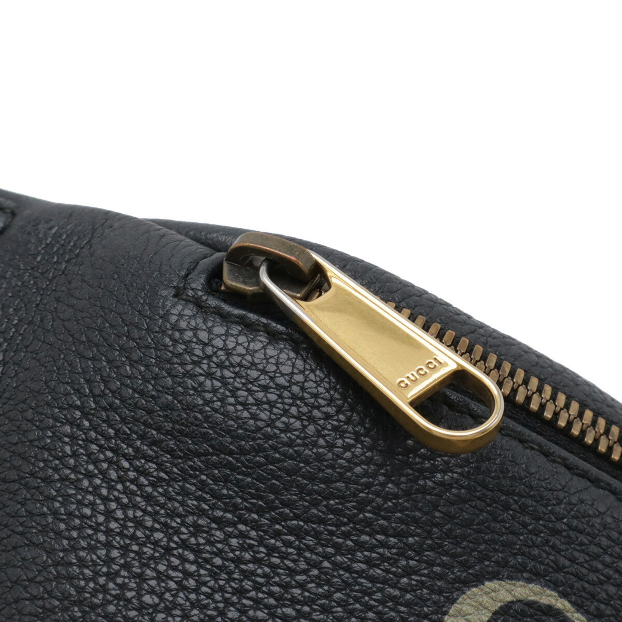 Gucci Black Leather Sling Bag (Pre-Owned)
