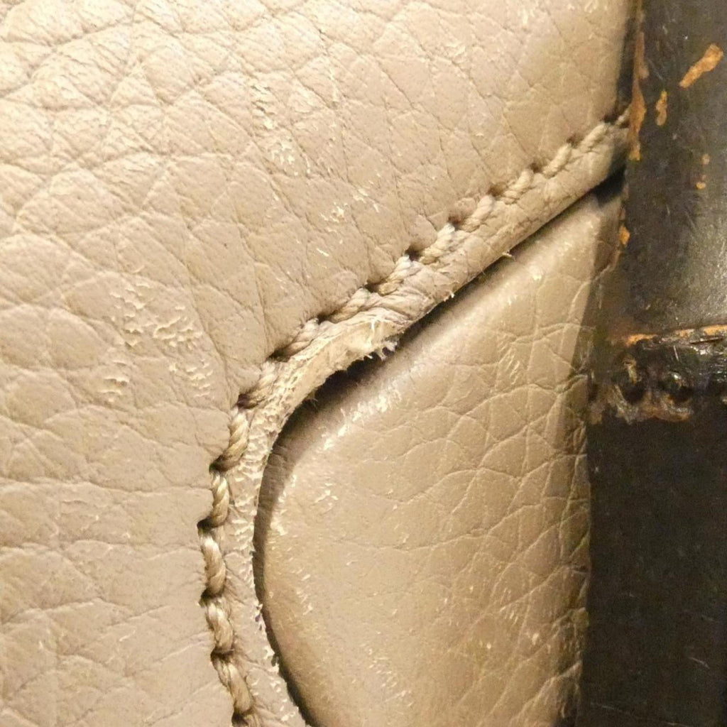 Gucci Light Gray Leather Handbag (Pre-Owned)