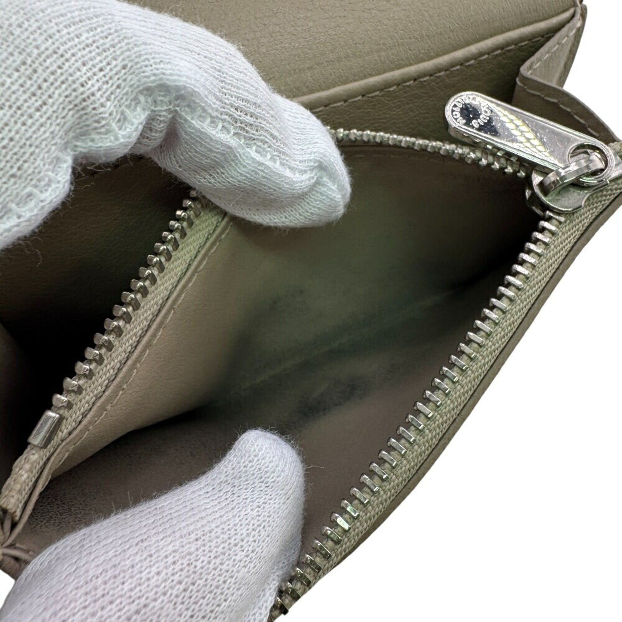 Louis Vuitton Beige Monogram Coin Purse/Coin Case