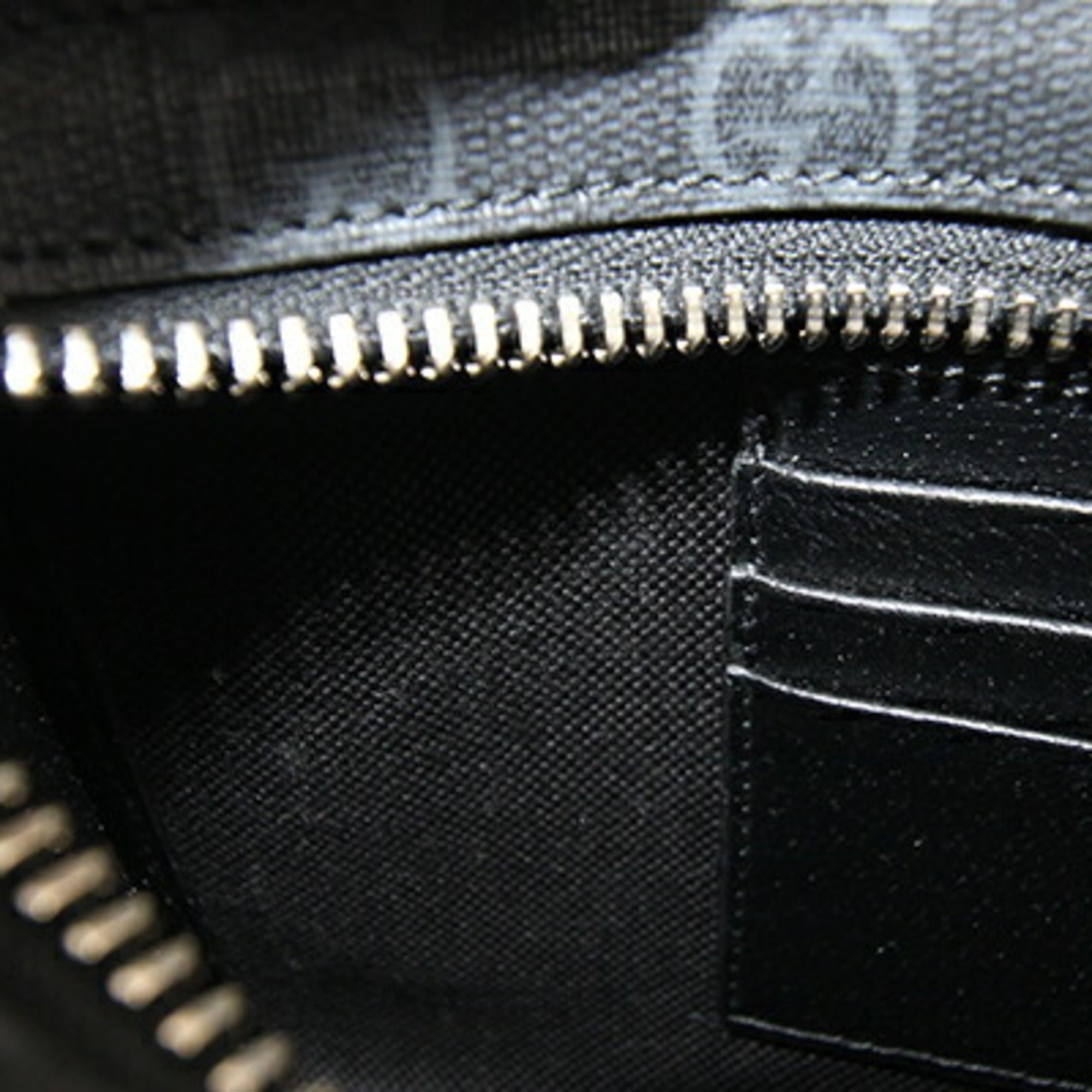 Gucci Black Leather Pochette Shoulder Bag (Pre-Owned)