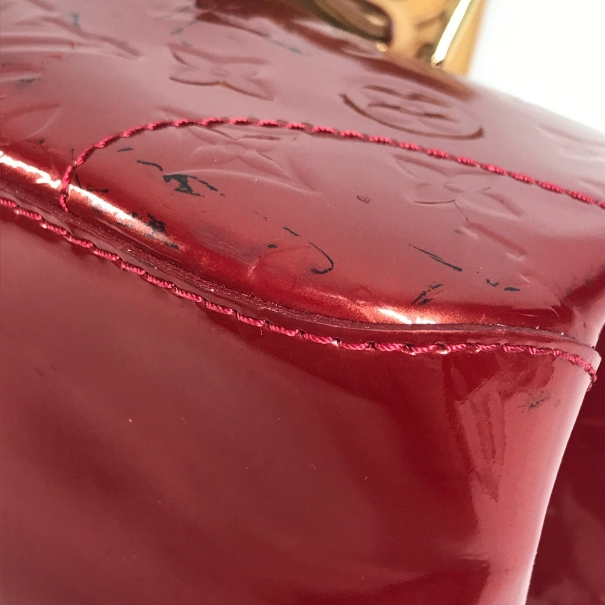 Louis Vuitton Pomme D'amour Red Color Monogram Vernis Shoulder Bag Tote Bag