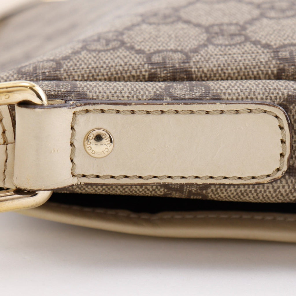 Gucci Beige Gg Supreme Shoulder Bag (Pre-Owned)