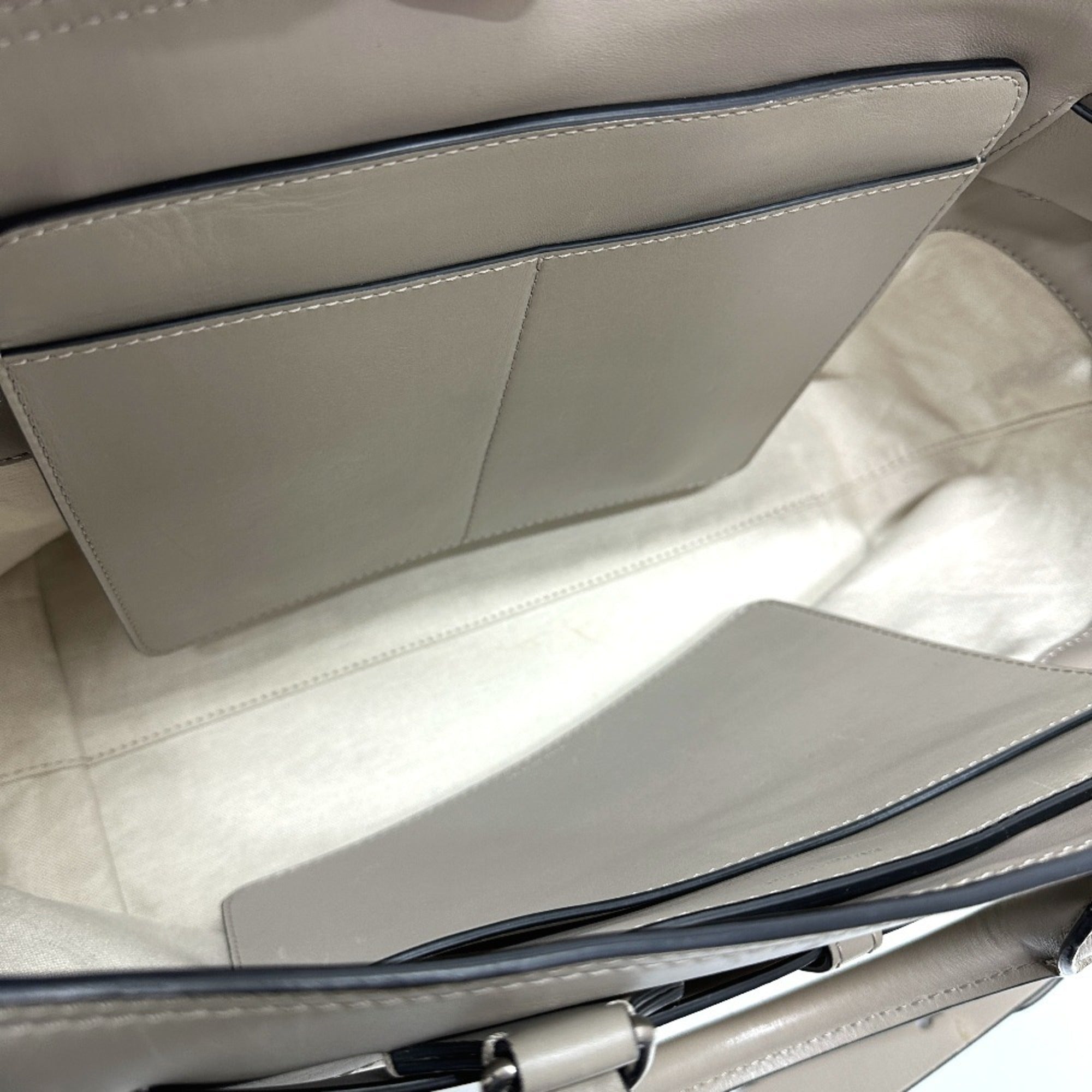 Burberry Beige Canvas Leather Handbag