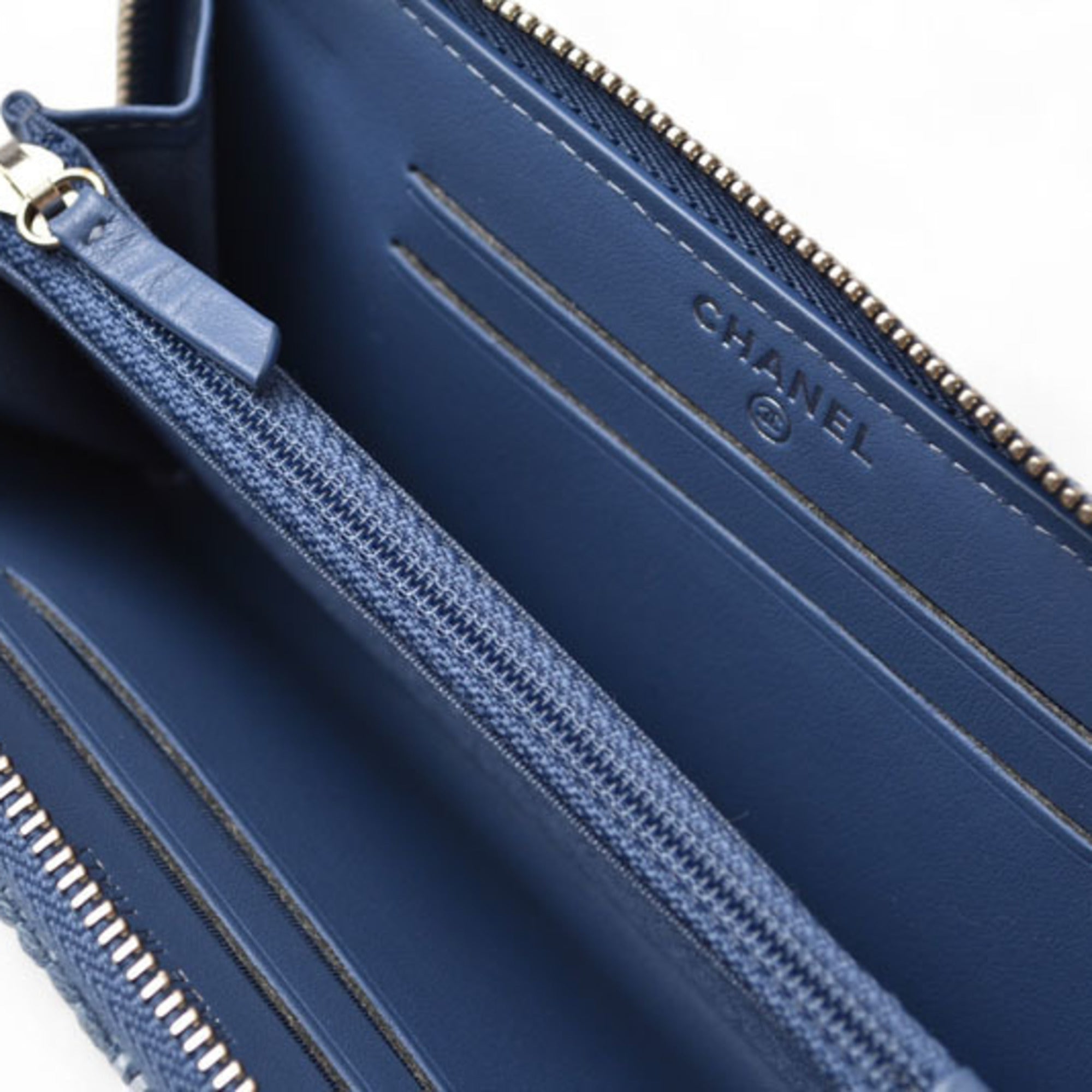 Chanel Blue Tweed Wallet (Bi-Fold)