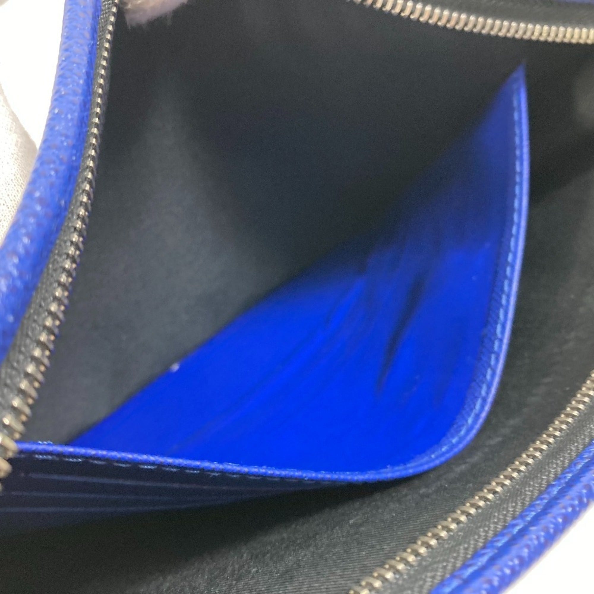 Louis Vuitton Taiga Blue Taiga Leather Pouch
