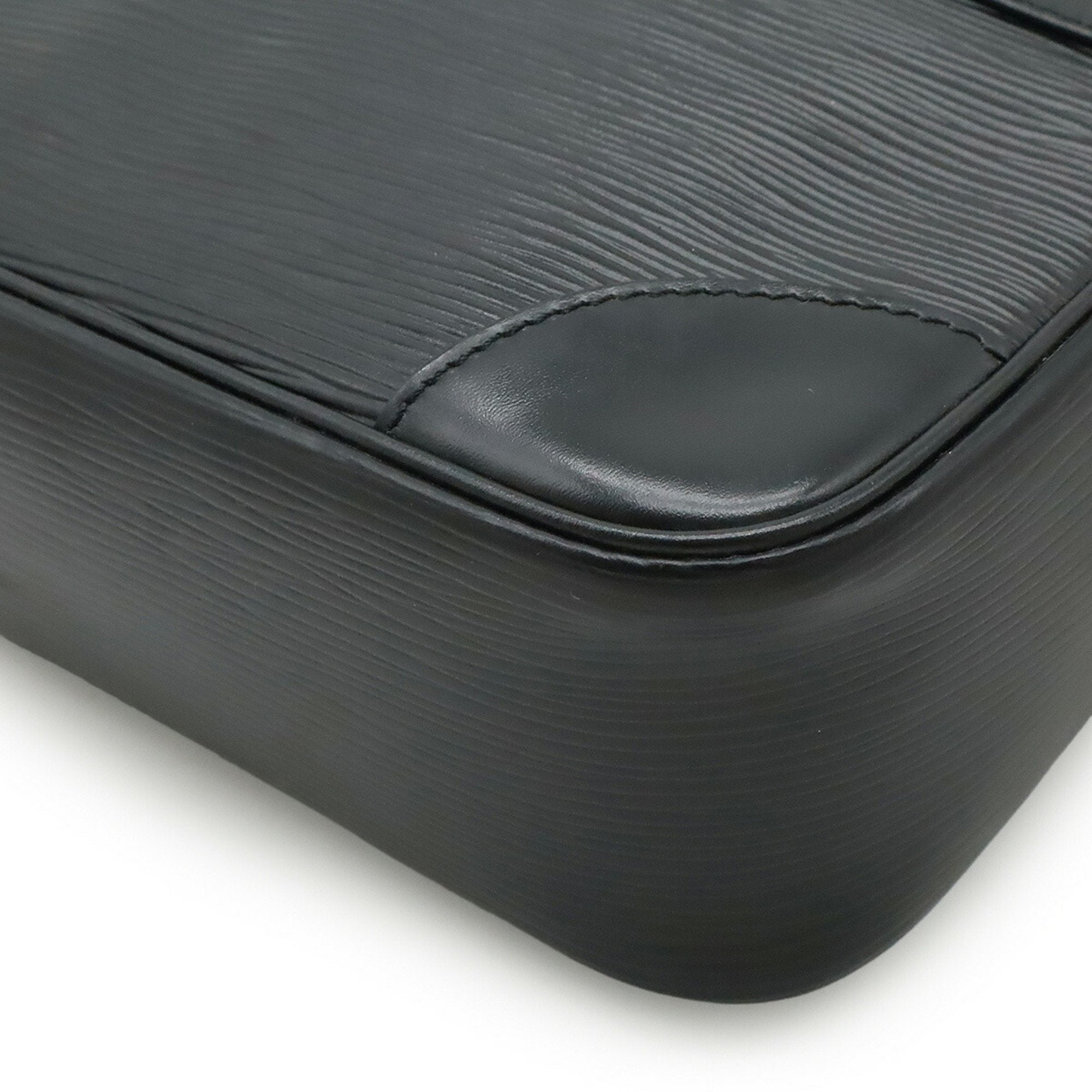 Louis Vuitton Noir Epi Leather Shoulder Bag