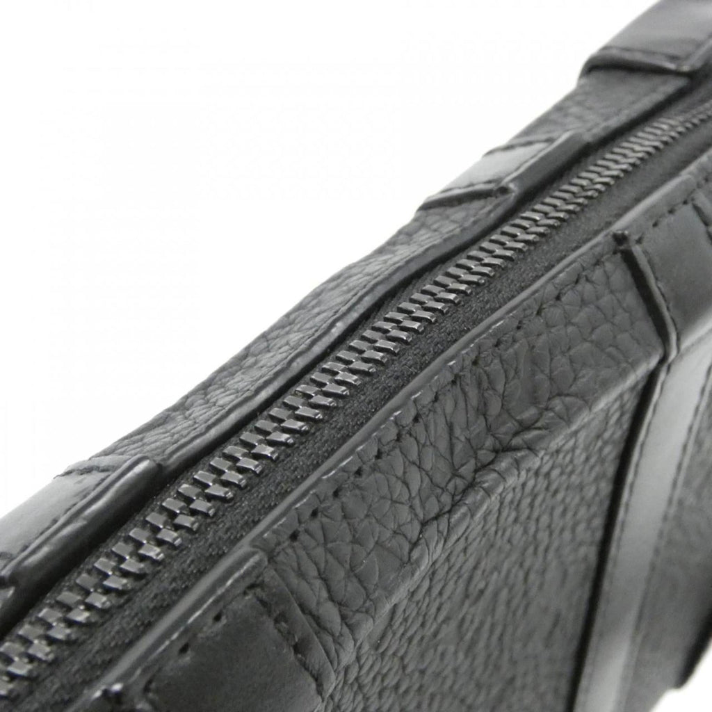 Louis Vuitton Black Leather Shoulder Bag