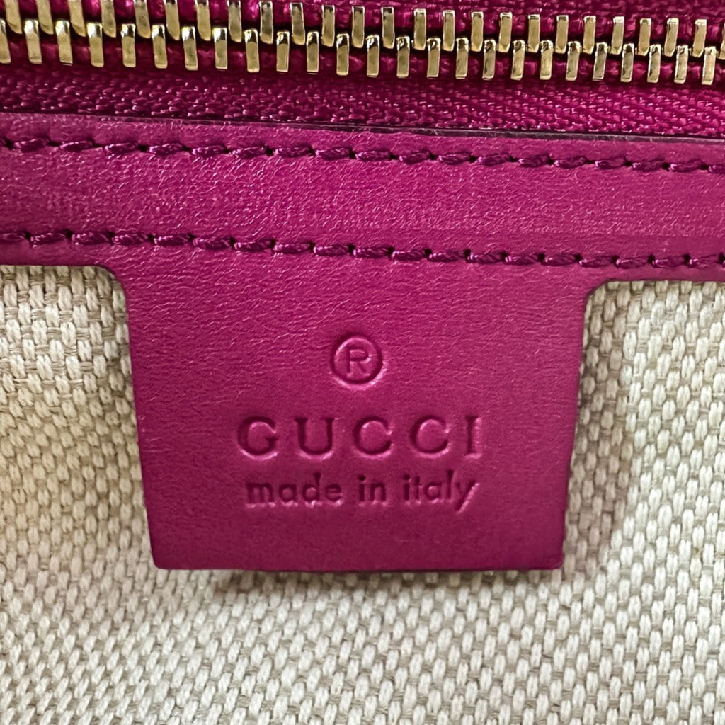 Gucci Red Color Handbag (Pre-Owned)