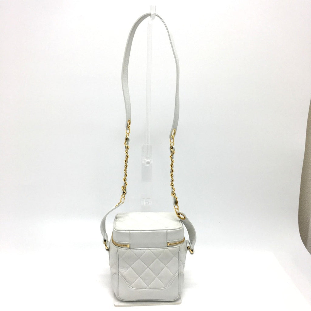Chanel White Leather Shoulder Bag