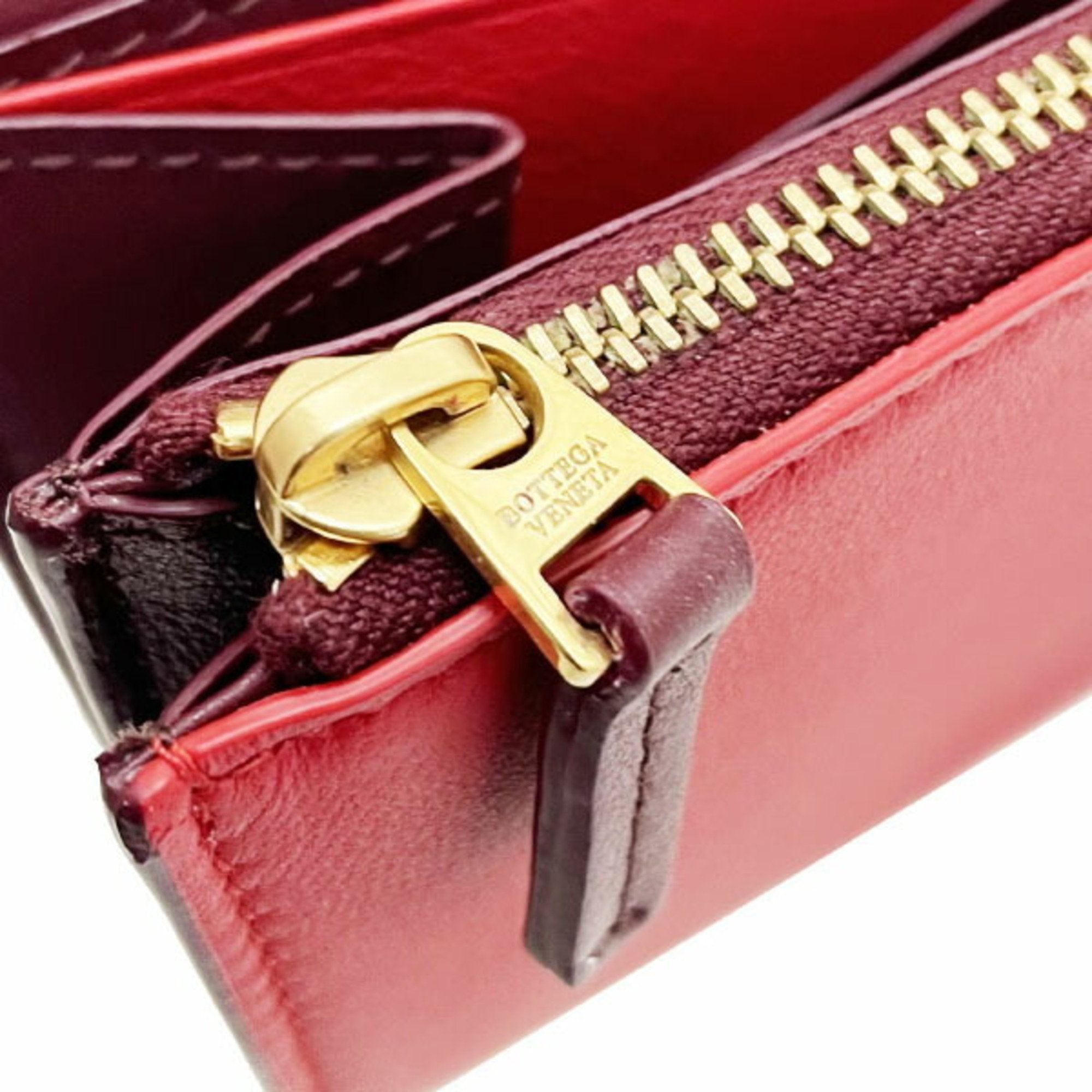 Bottega Veneta Bordeaux Red Color Leather Long Wallet (Bi-Fold)