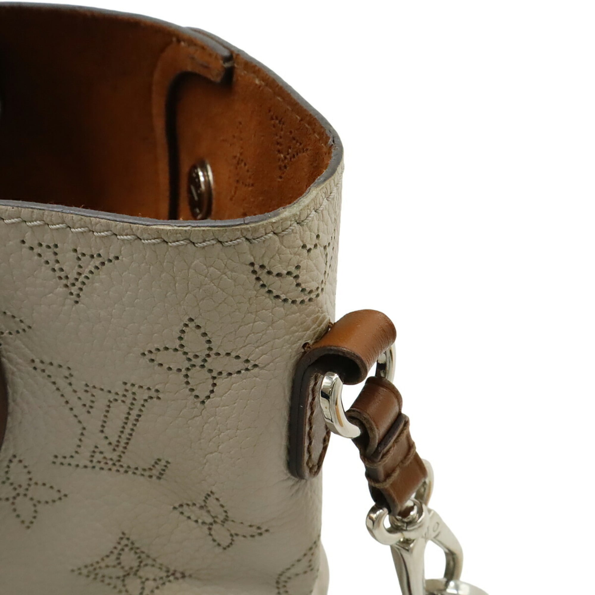 Louis Vuitton Light Beige Mahina Leather Handbag Pouch Shoulder Bag