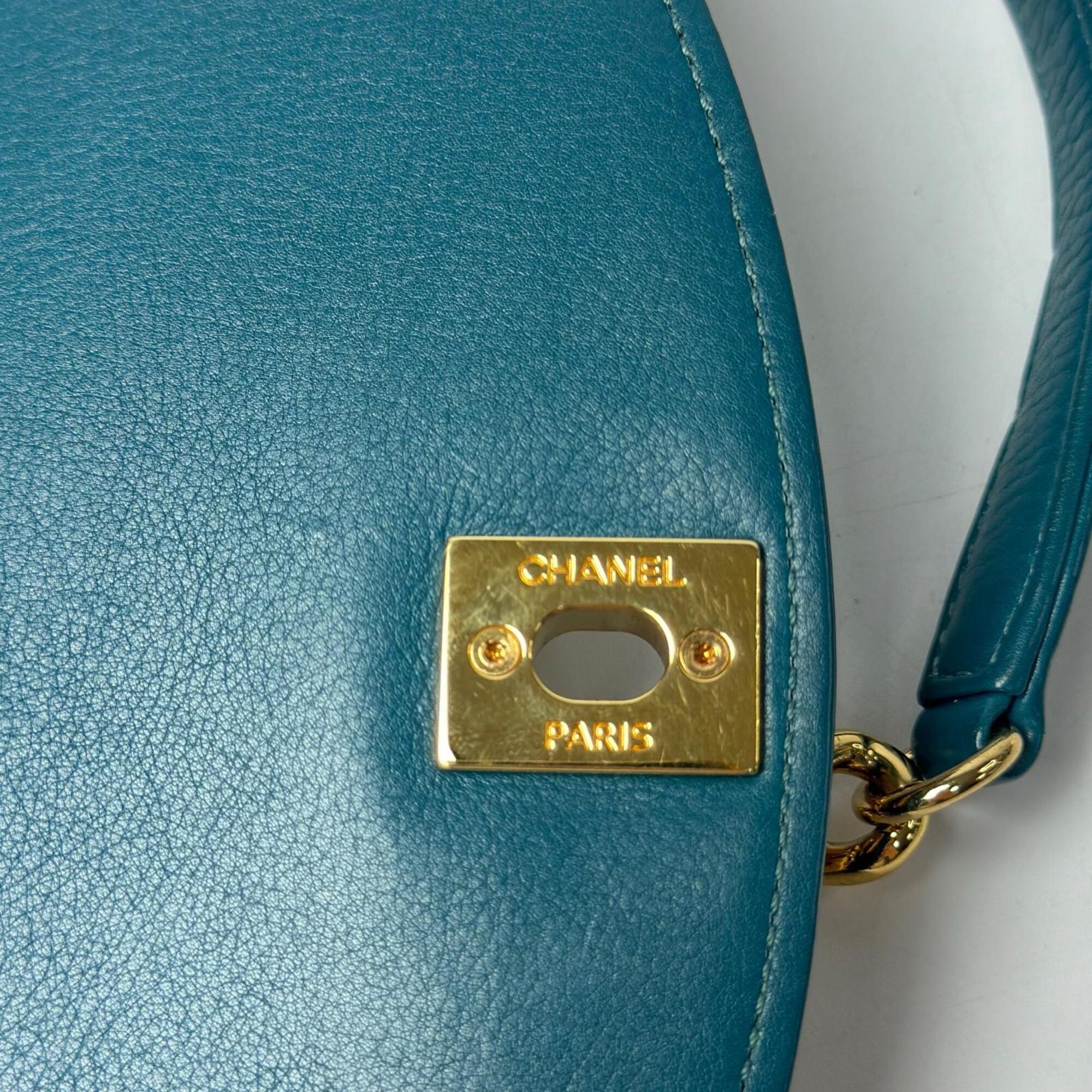 Chanel Green Leather Shoulder Bag