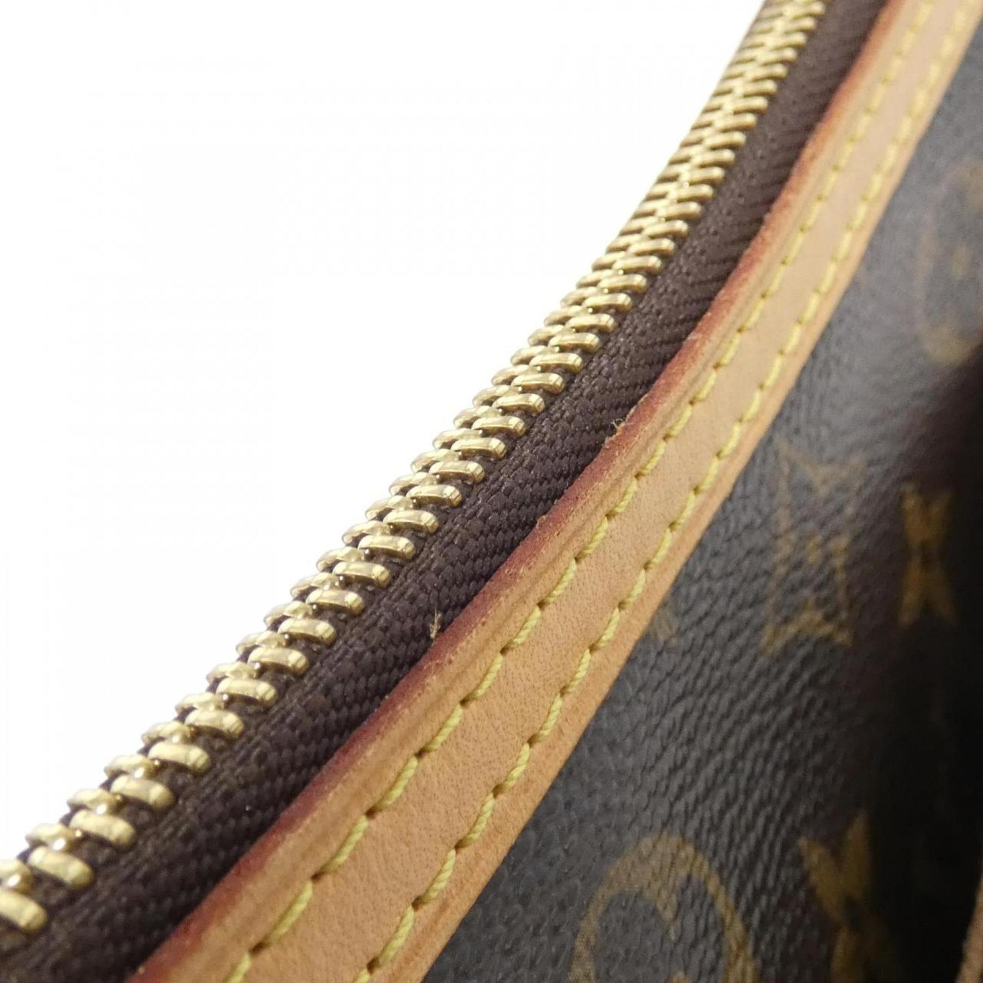 Louis Vuitton Marron Coated Canvas Shoulder Bag