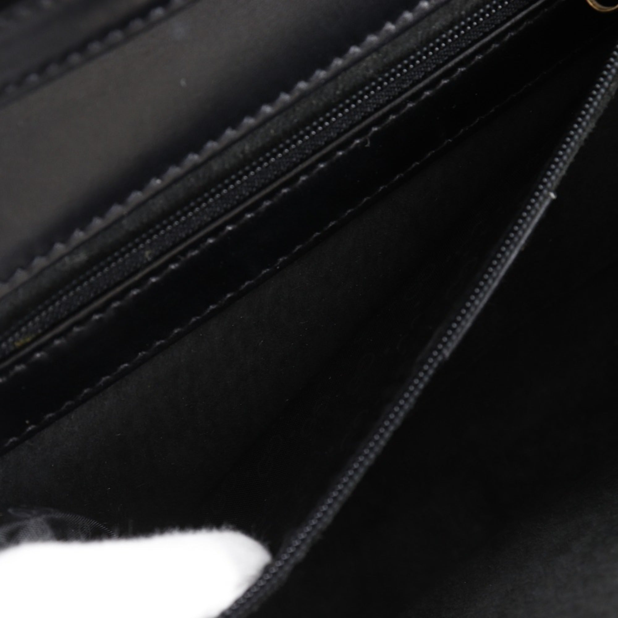 Gucci Black Leather Shoulder Bag (Pre-Owned)