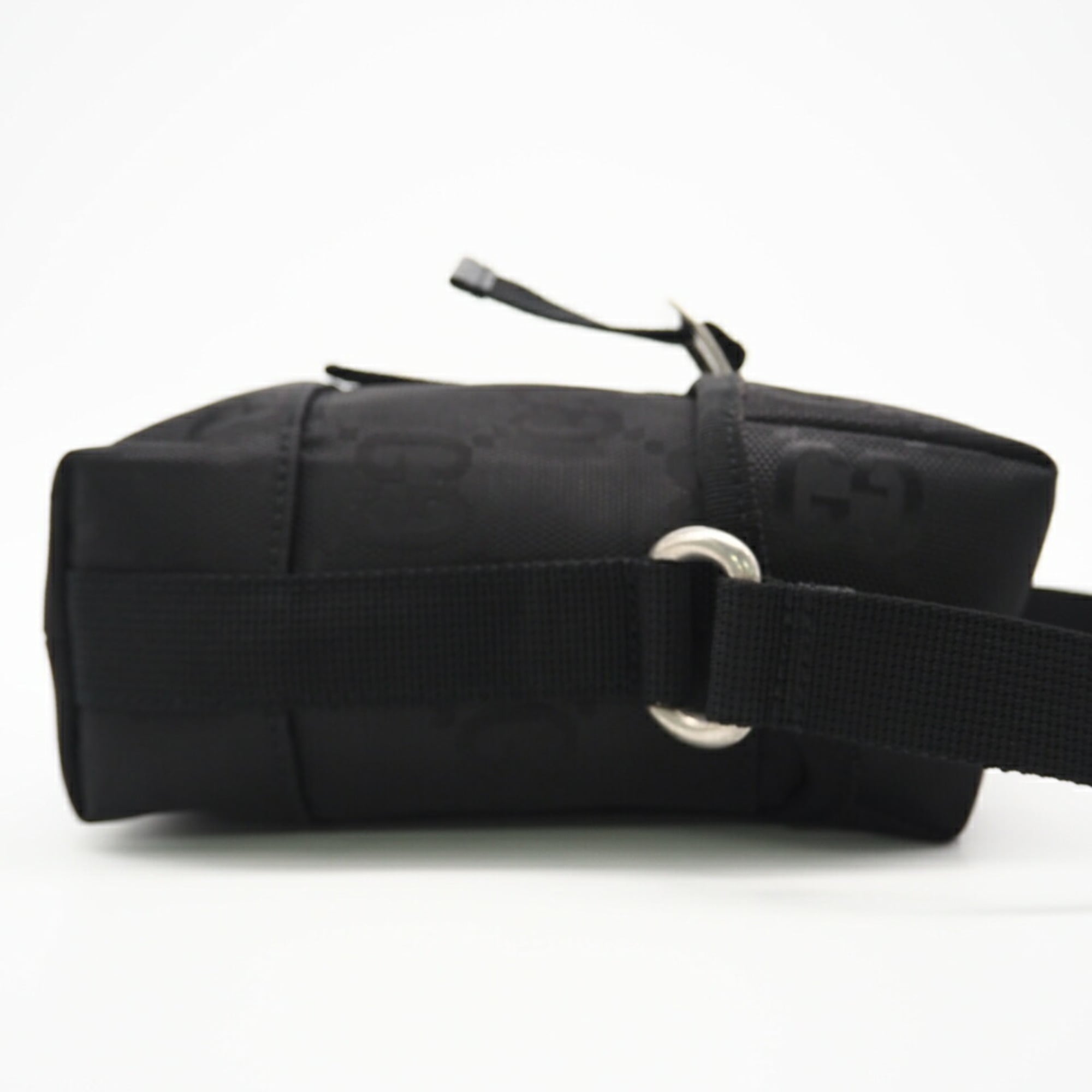 Gucci Black Nylon Shoulder Bag (Pre-Owned)