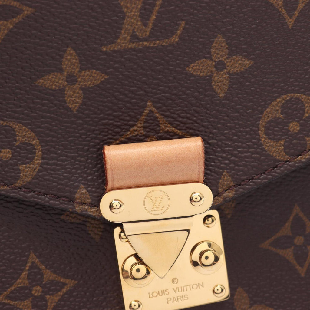 Louis Vuitton Brown Coated Canvas Leather Handbag Pochette