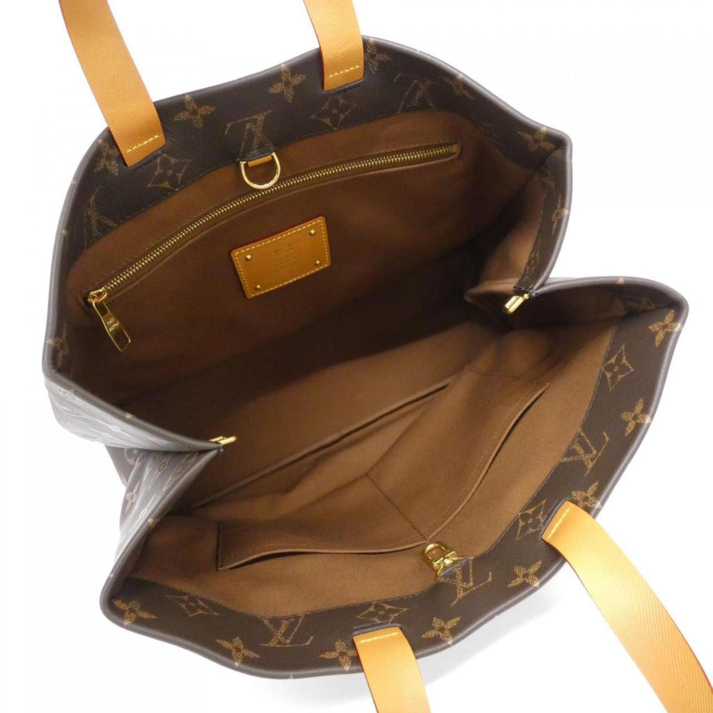 Louis Vuitton Marron Leather Handbag
