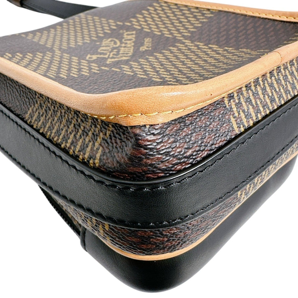 Louis Vuitton Brown Damier Canvas Messenger Bag