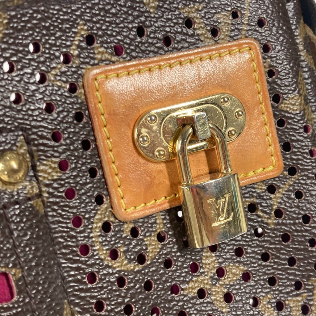 Louis Vuitton Fuchsia Pink Monogram Pochette Pouch Shoulder Bag
