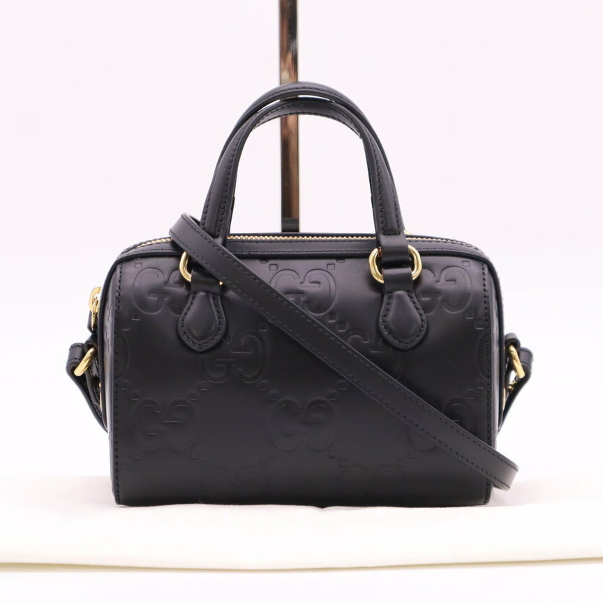 Gucci Black Leather Boston Bag (Pre-Owned)