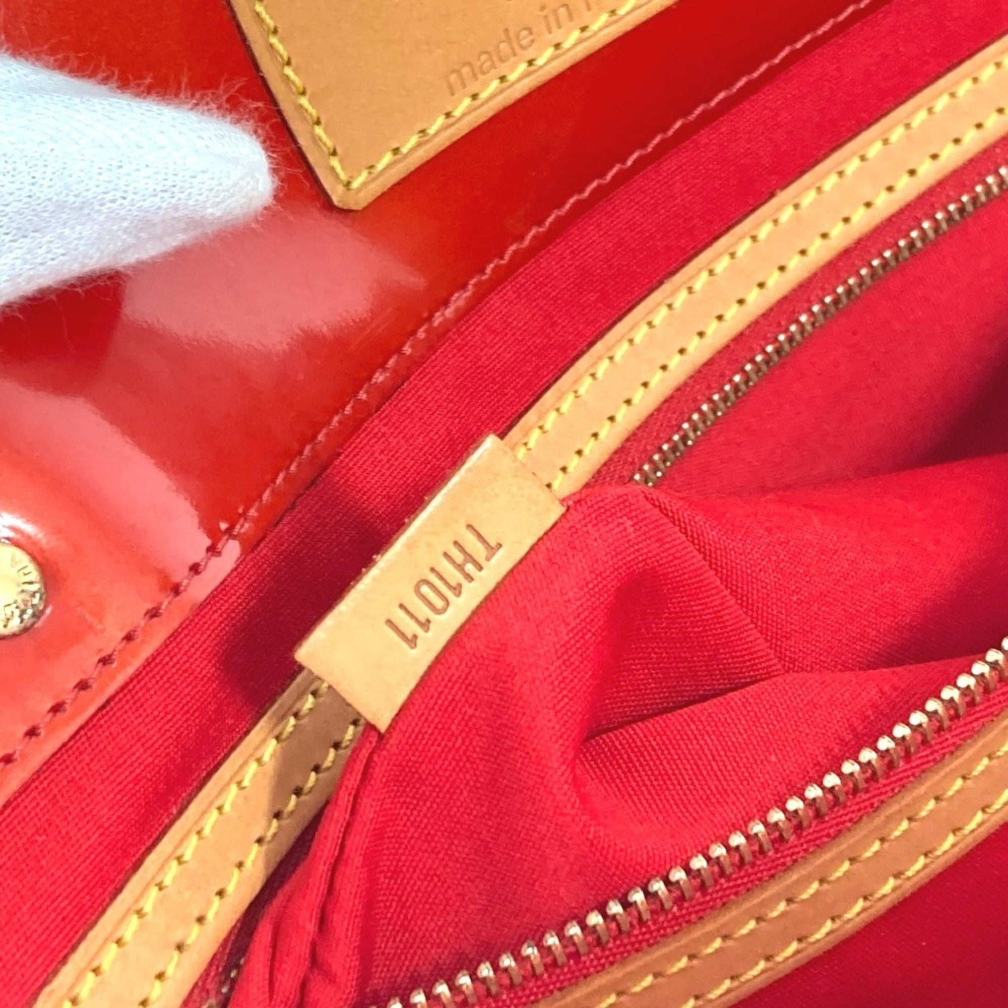 Louis Vuitton Red Color Monogram Vernis Boston Bag Shoulder Bag Tote Bag