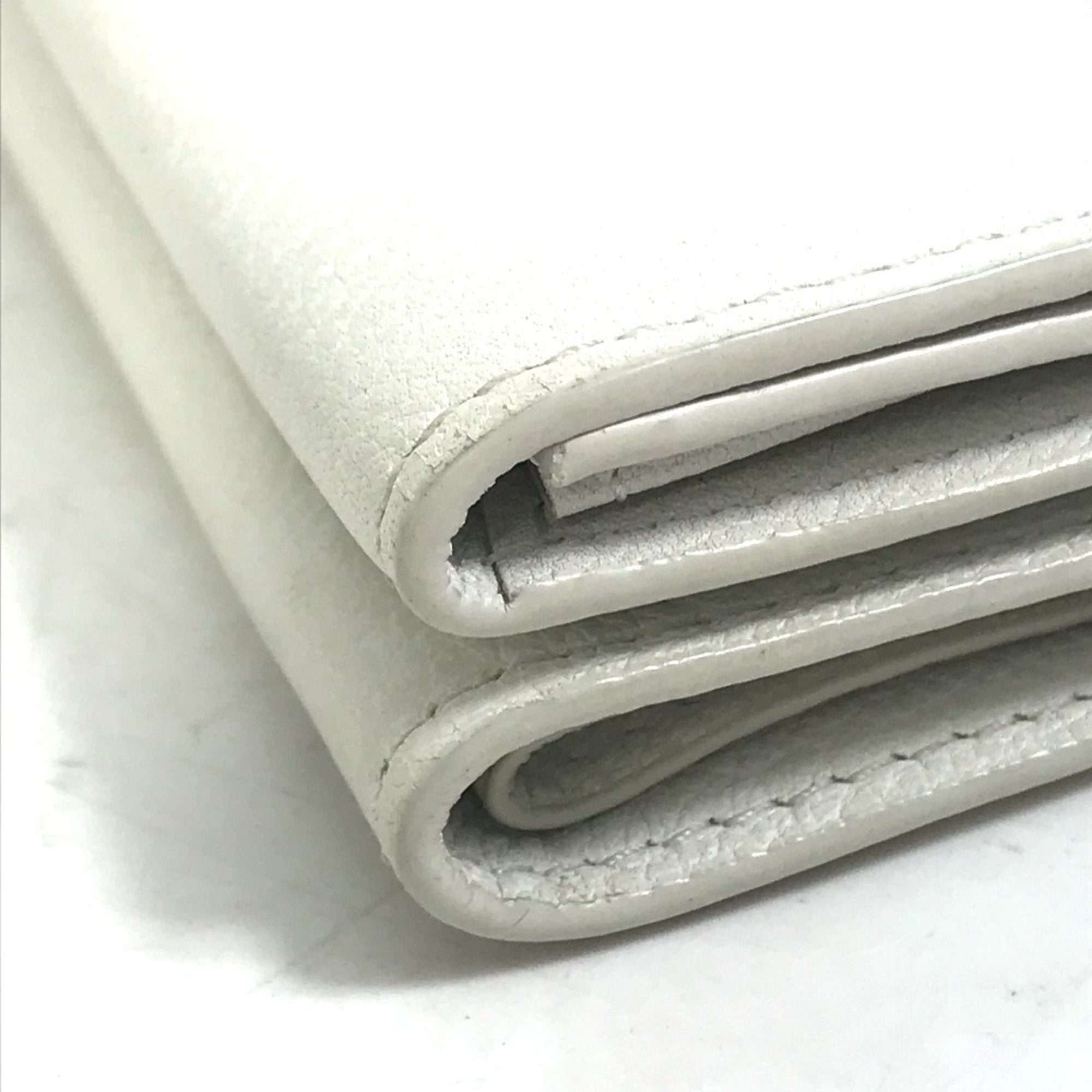 Louis Vuitton White Leather Wallet (Tri-Fold)