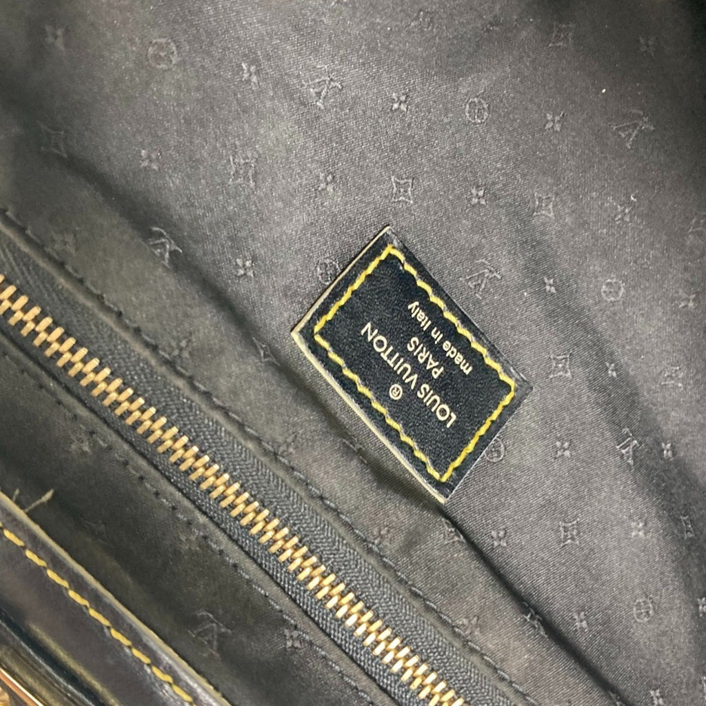 Louis Vuitton Black Noir Suhali Leather Handbag