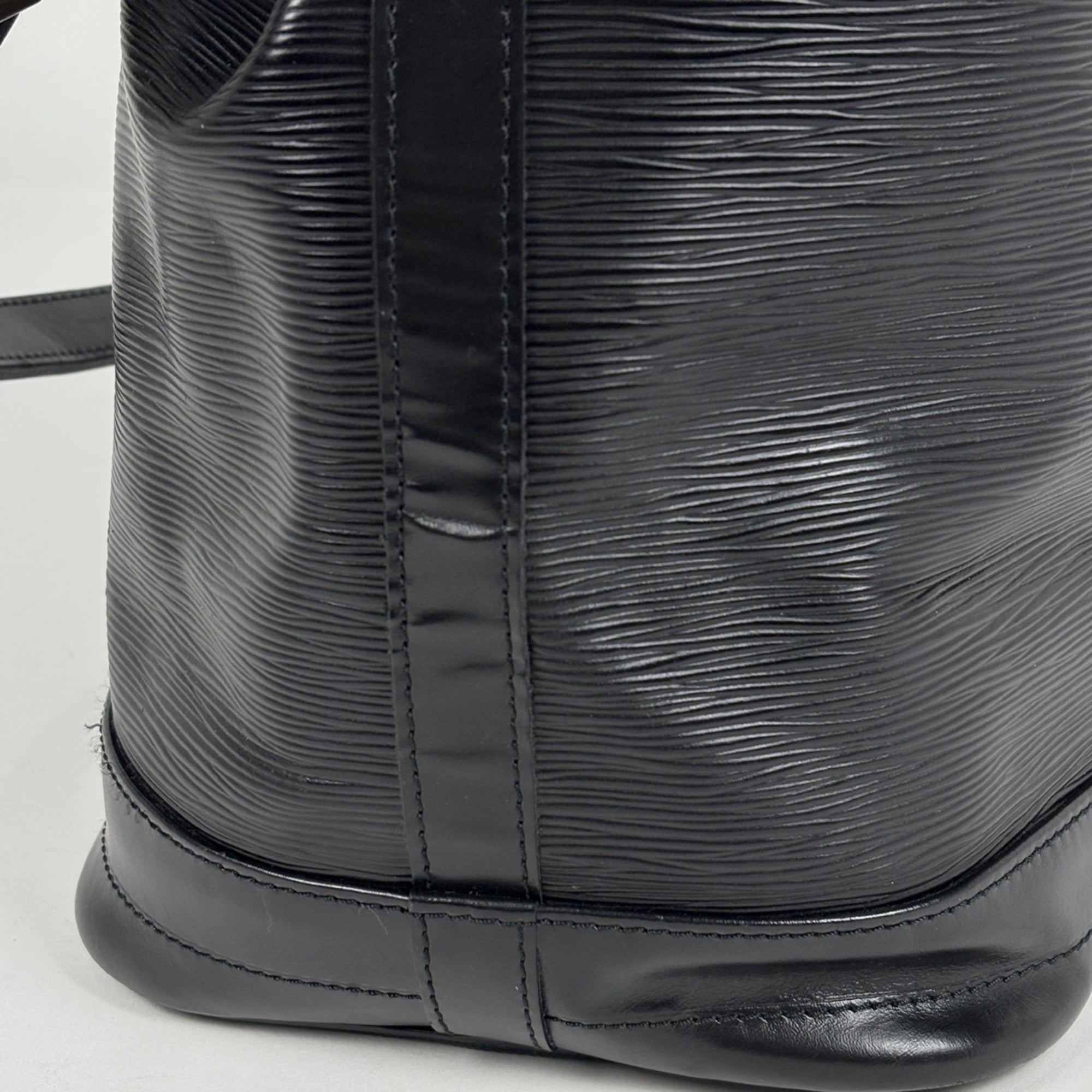 Louis Vuitton Black Noir Epi Leather Shoulder Bag