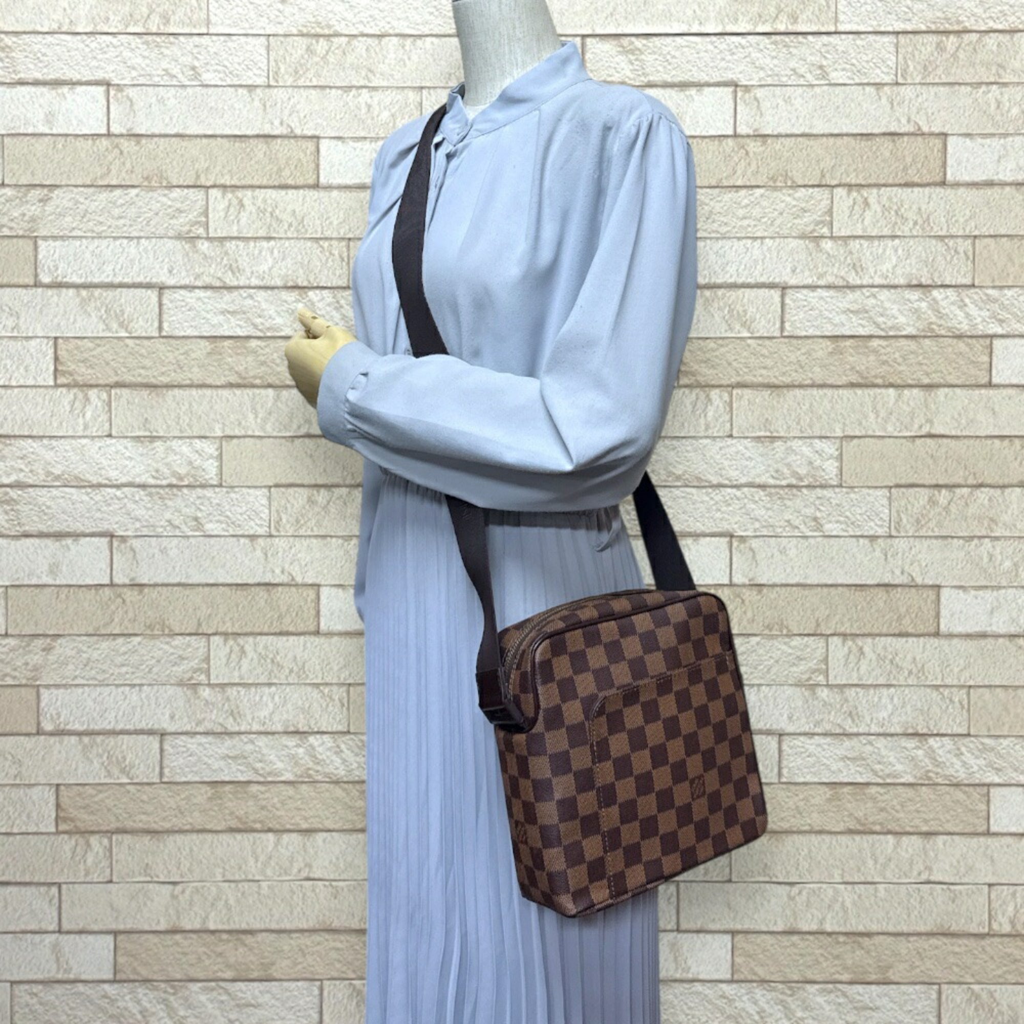 Louis Vuitton Brown Damier Canvas Shoulder Bag