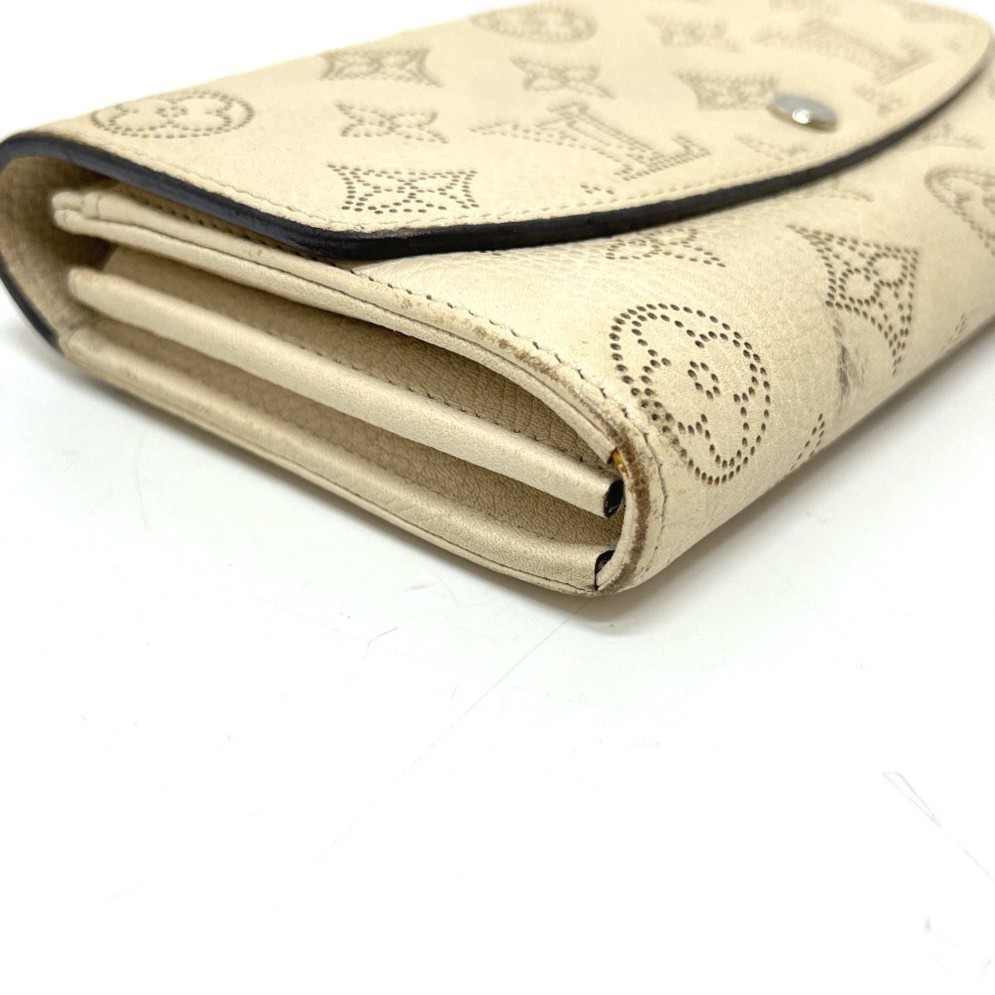 Louis Vuitton White Leather Long Wallet