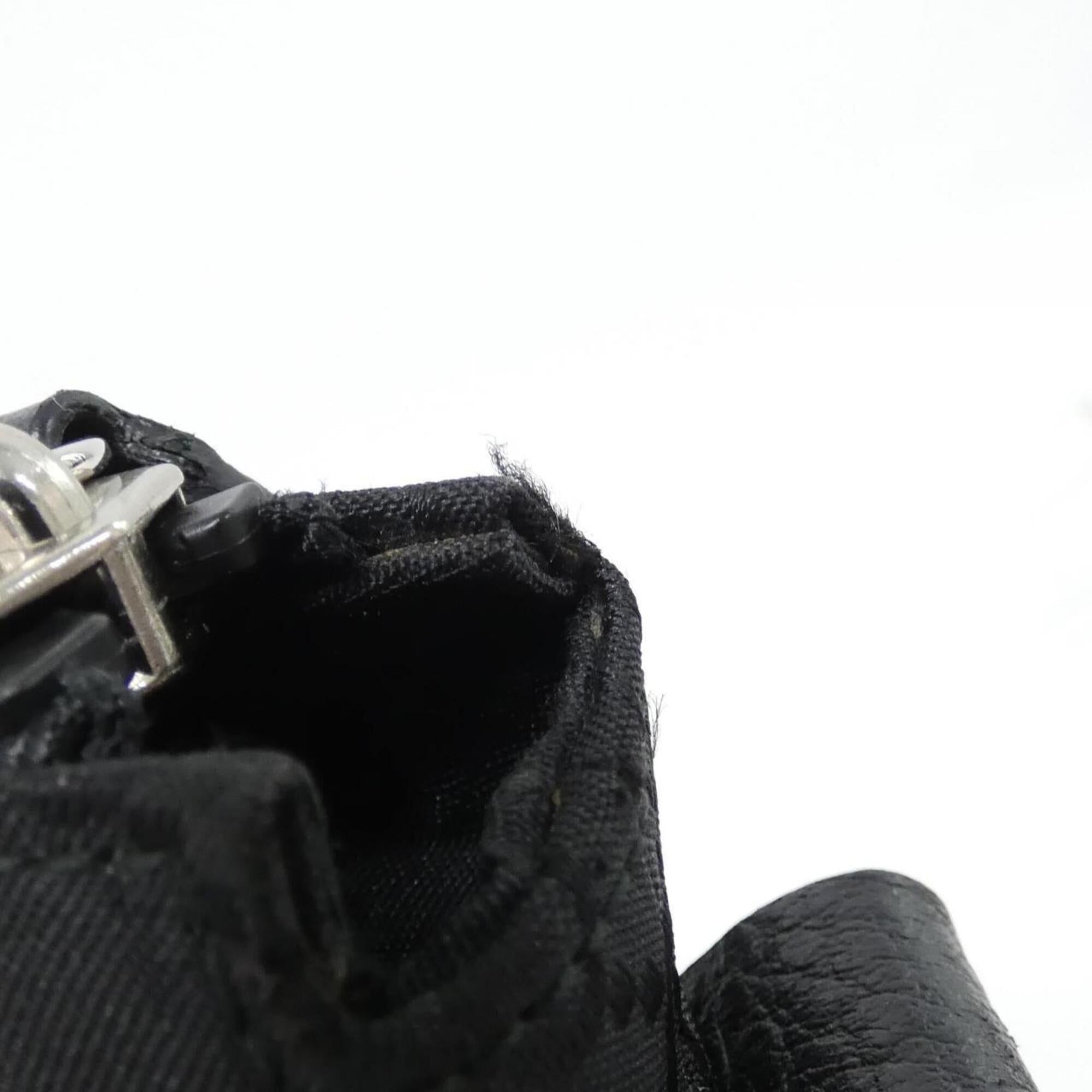 Gucci Black Nylon Shoulder Bag (Pre-Owned)