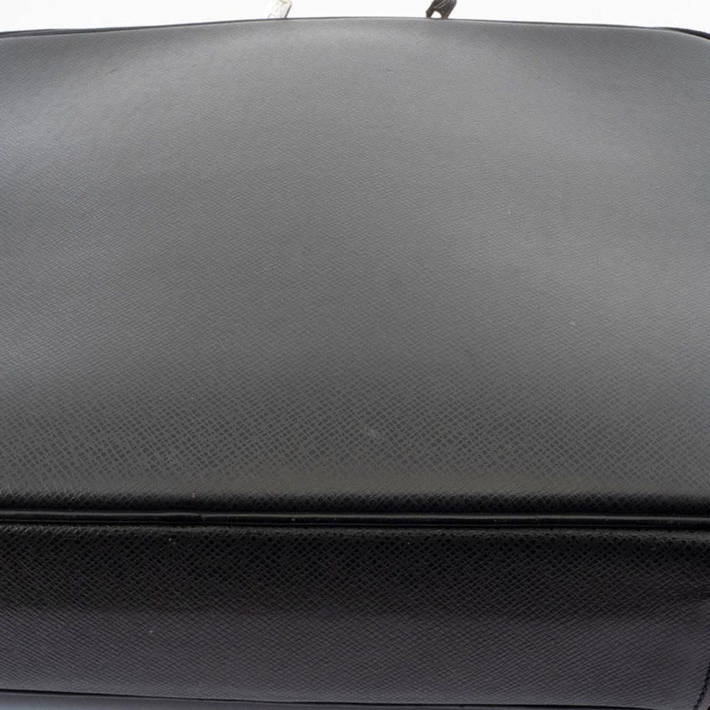 Louis Vuitton Ardoise Taiga Leather Shoulder Bag