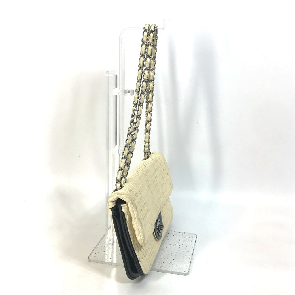 Chanel White Leather Shoulder Bag