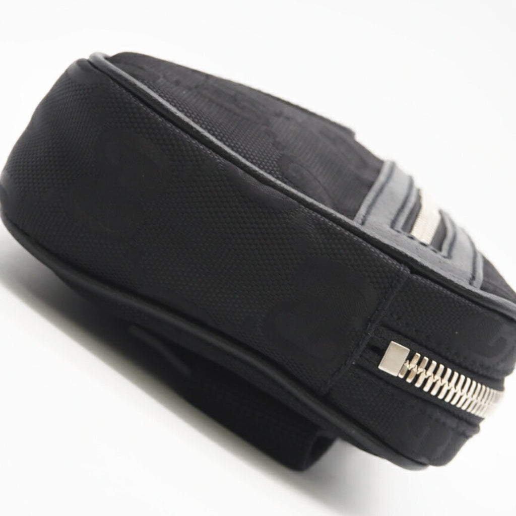 Gucci Black Nylon Leather Sling Bag (Pre-Owned)