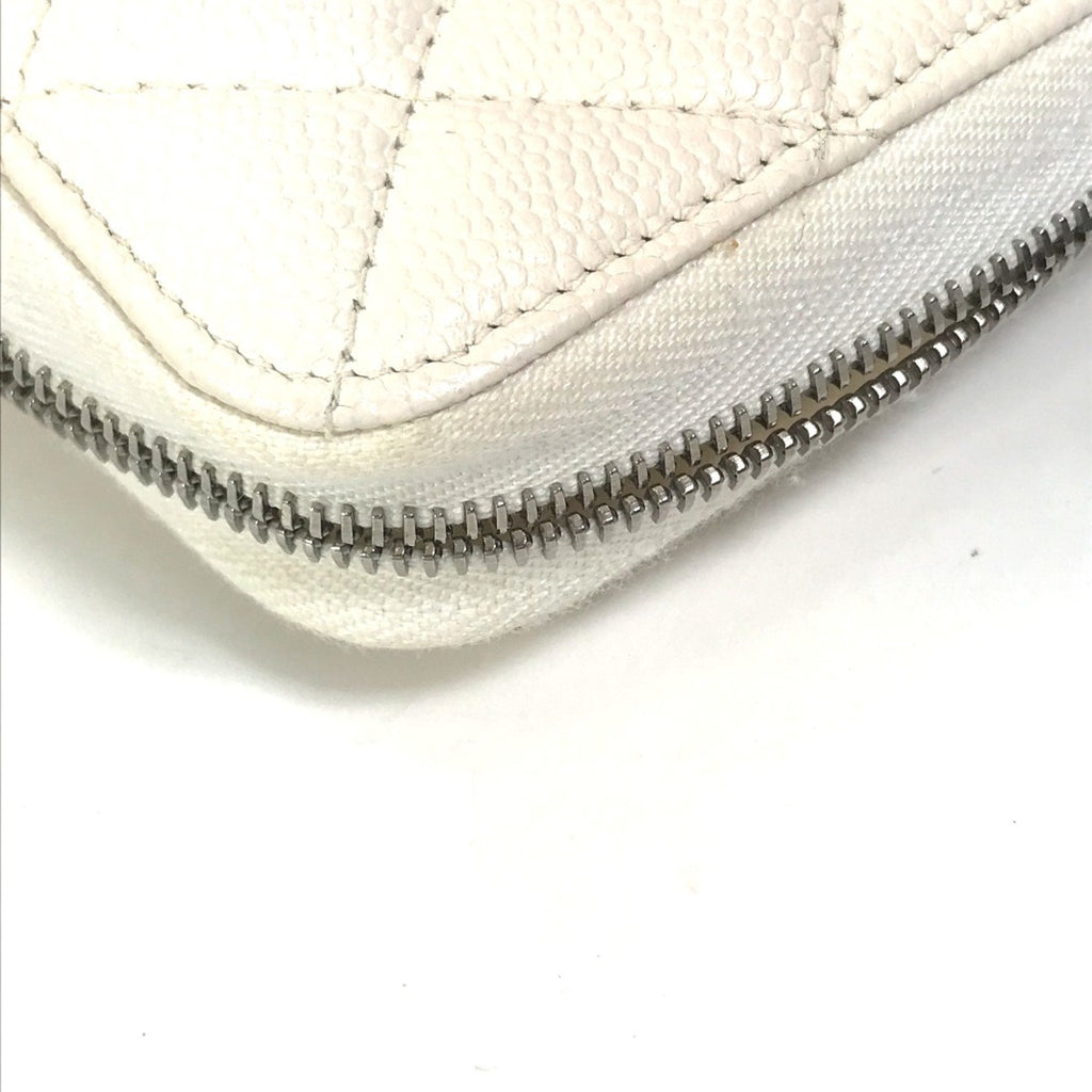 Chanel White Leather Long Wallet (Bi-Fold)